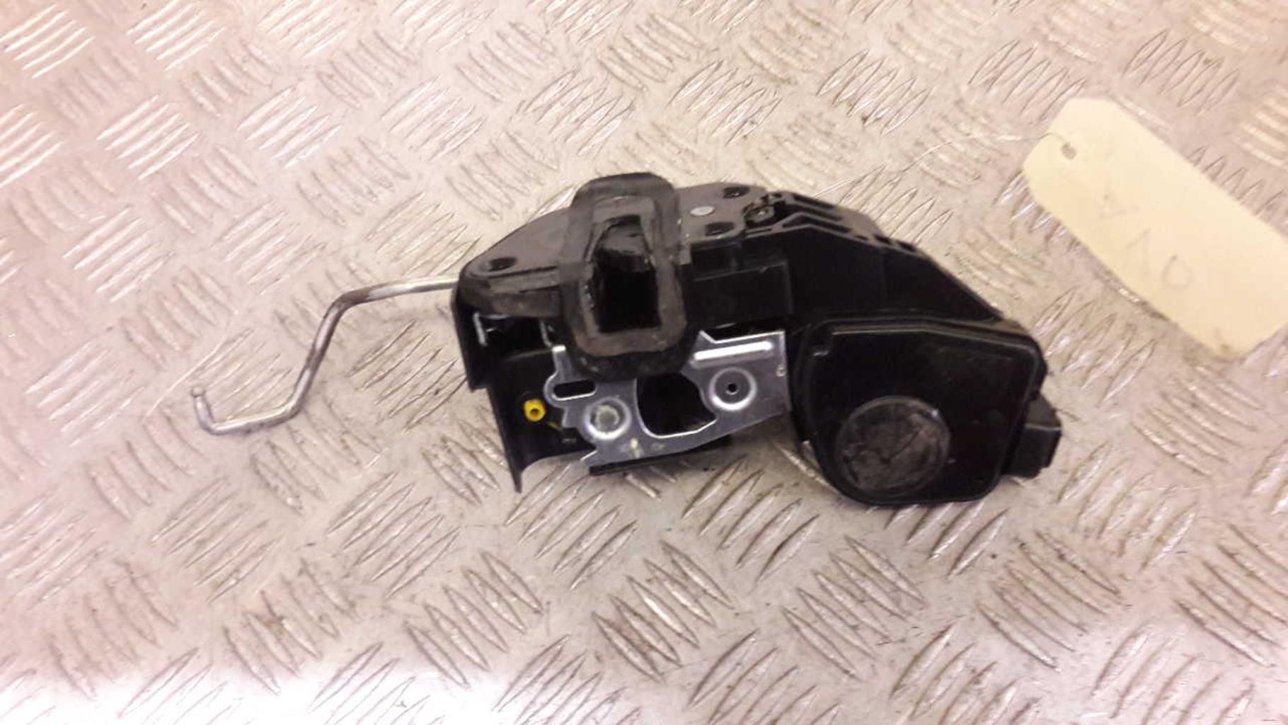 Serrure avant droit HYUNDAI MATRIX PHASE 1 Diesel - 1