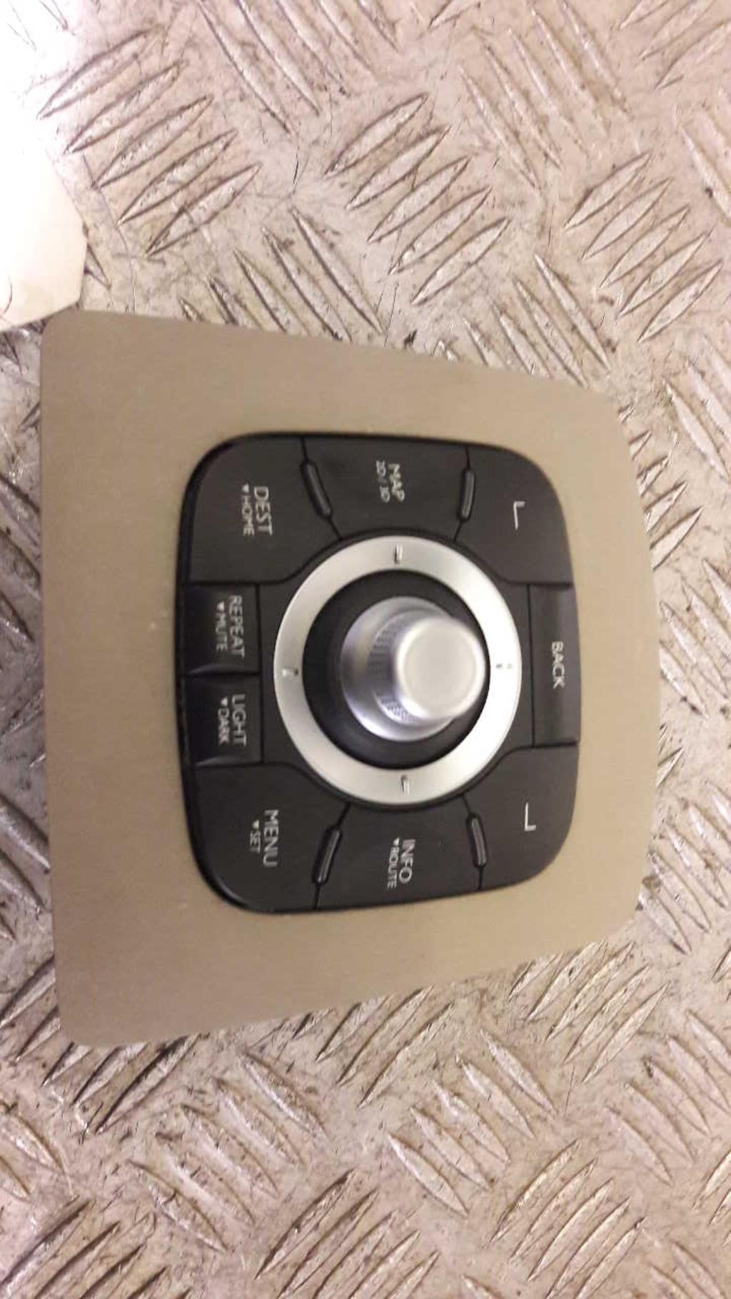 Commande GPS RENAULT SCENIC 3 PHASE 1 Essence - 1