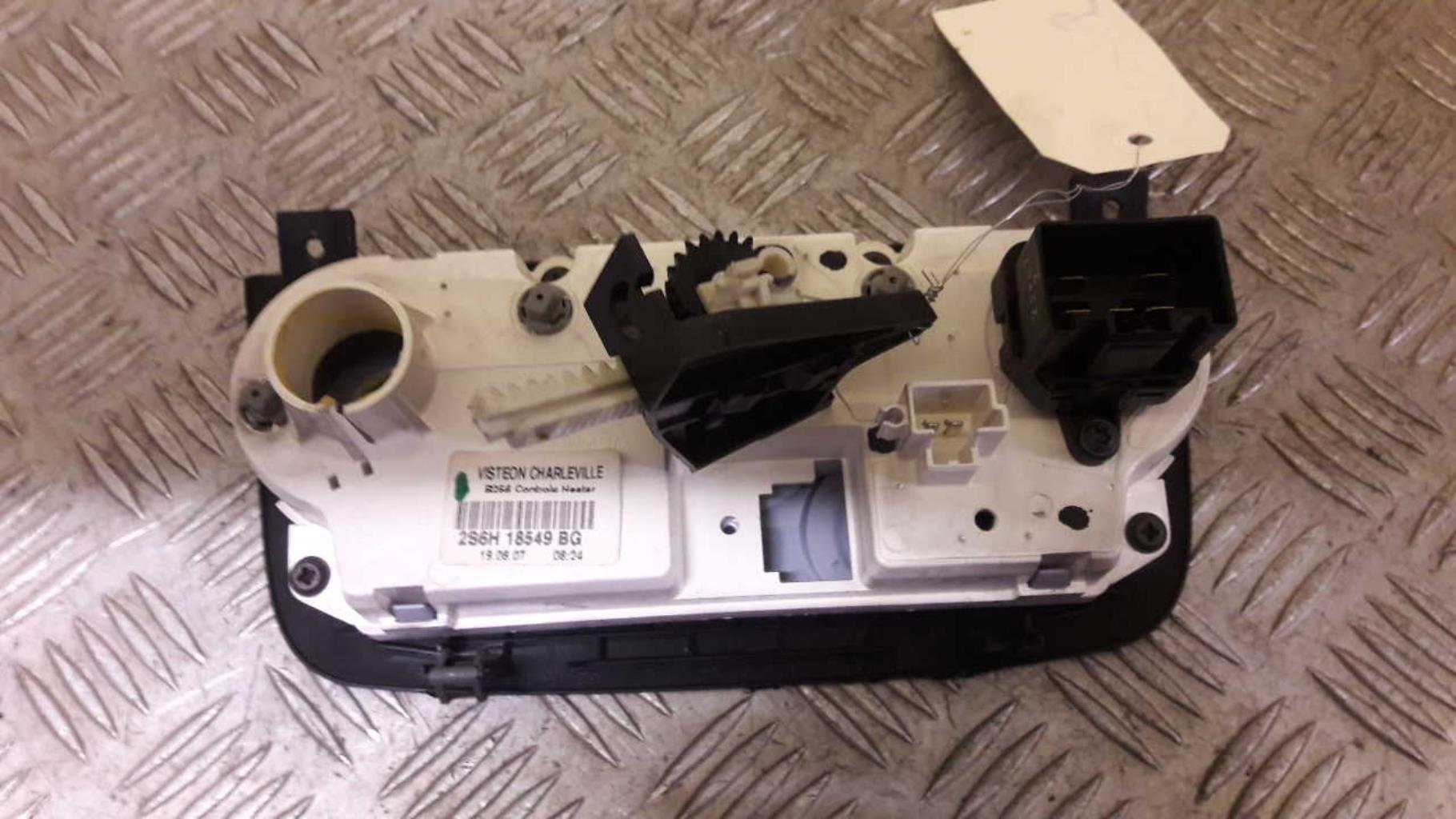 Commande chauffage FORD FIESTA 5 PHASE 2 Essence - 1