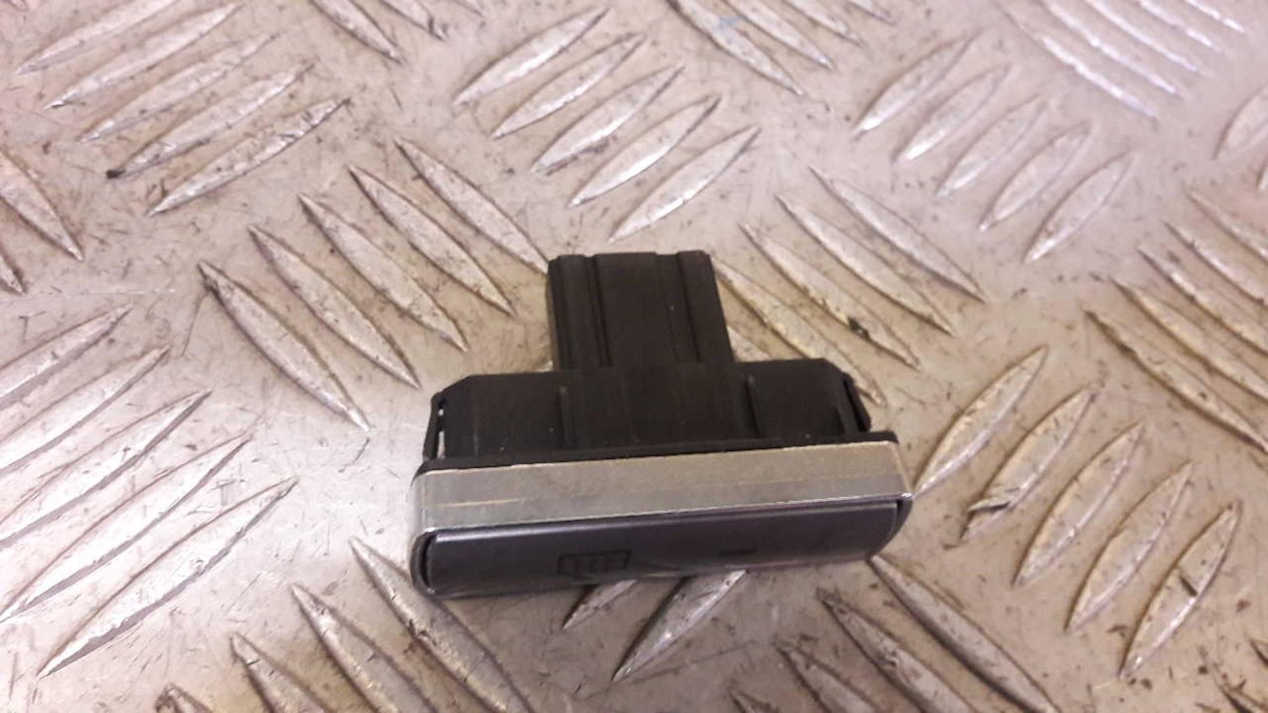 Commande degivrage lunette arriere FORD MONDEO 2 Diesel - 1