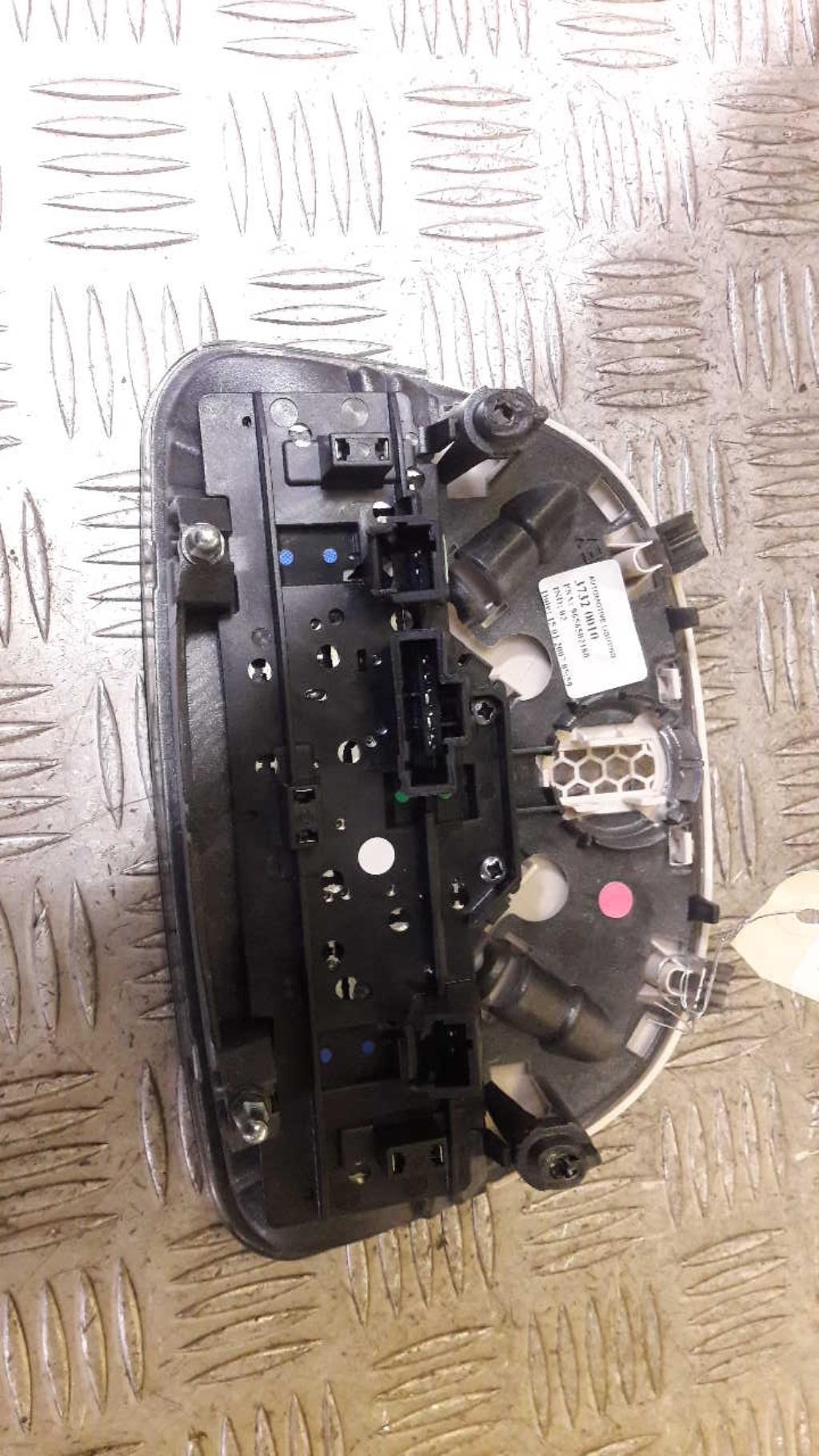 Eclairage de plafonnier CITROEN C6 Diesel - 1
