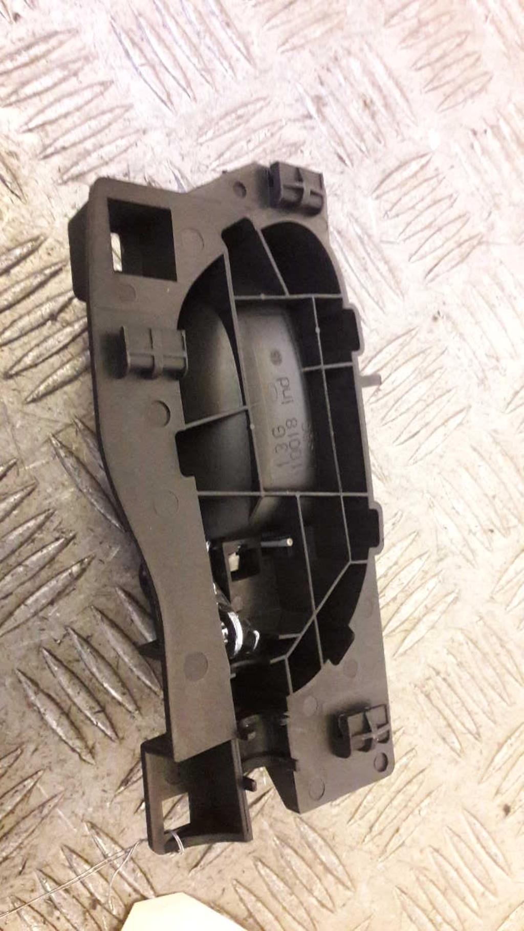 Poignee interieur avant gauche CITROEN C6 Diesel - 1