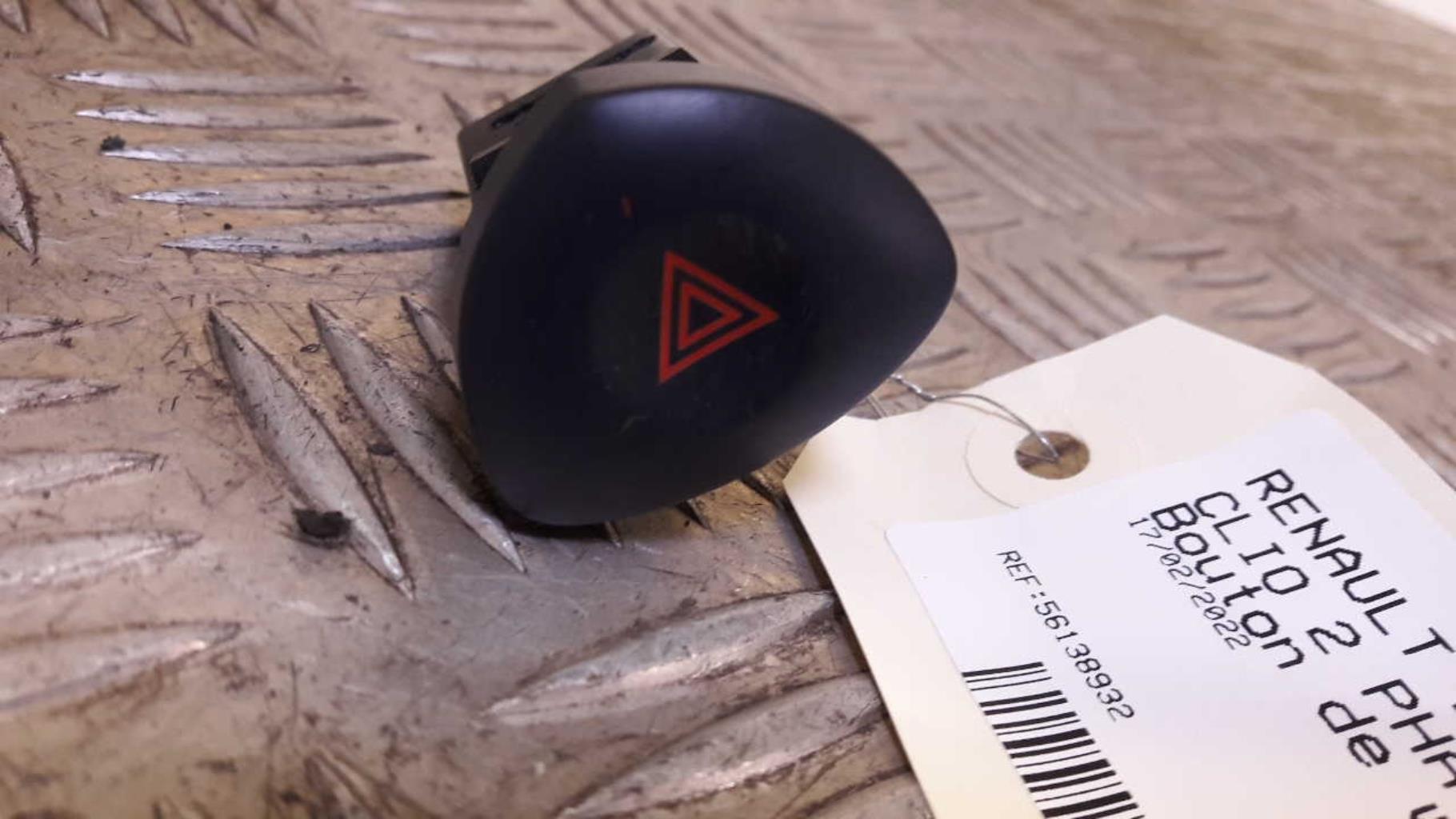 Bouton de warning RENAULT CLIO 2 PHASE 2 Diesel - 1
