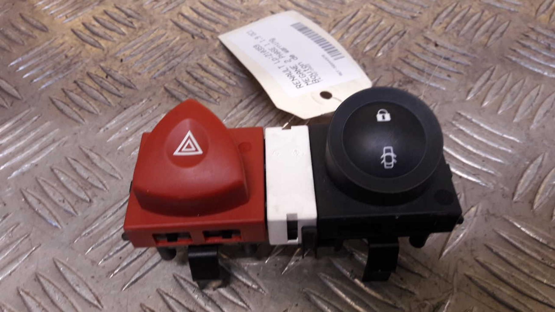 Bouton de warning RENAULT MEGANE 2 PHASE 1 Diesel - 1