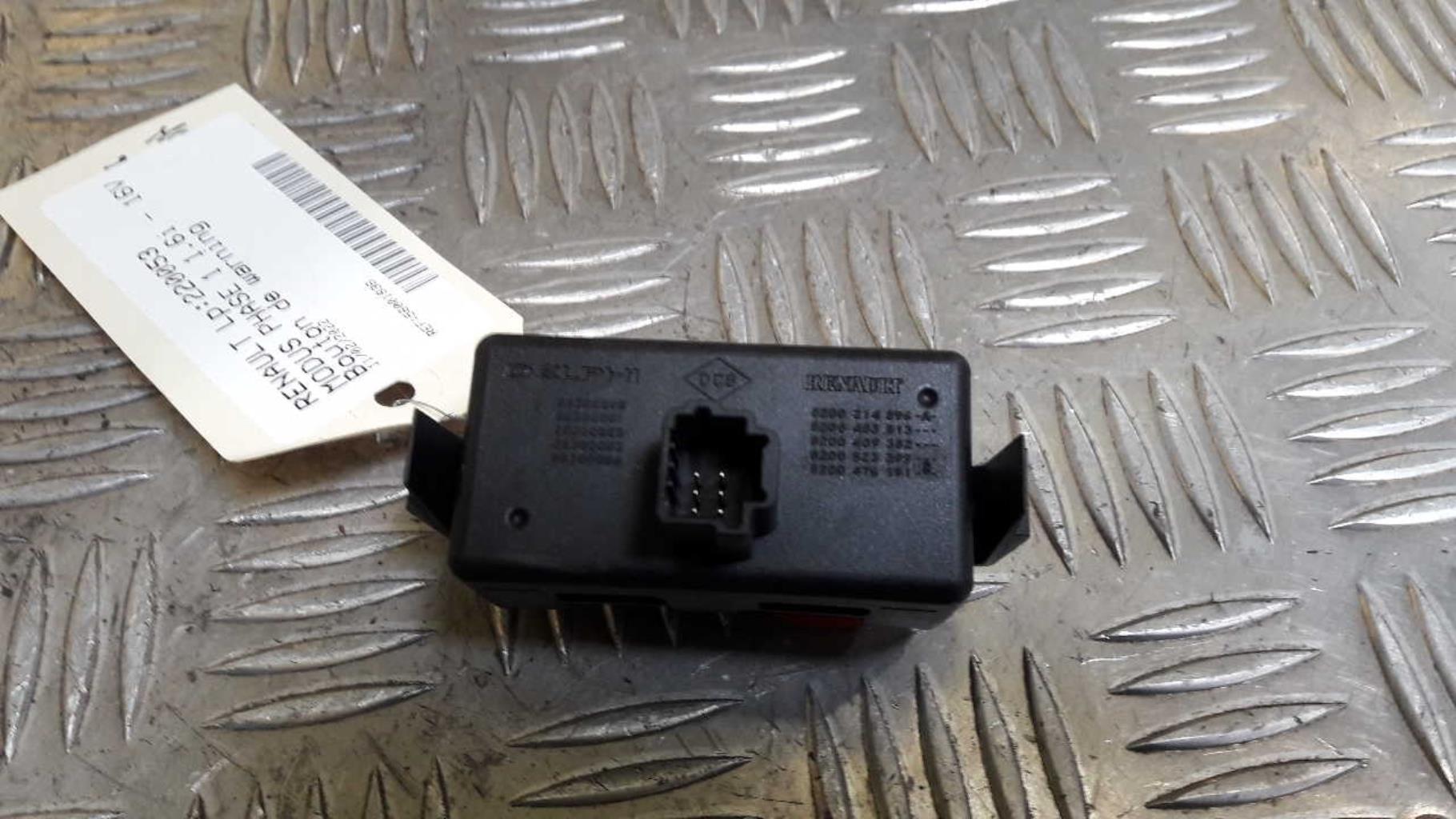 Bouton de warning RENAULT MODUS PHASE 1 Essence - 1