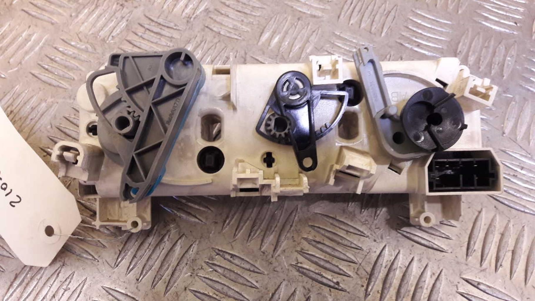 Commande chauffage PEUGEOT 306 PHASE 2 Diesel - 1