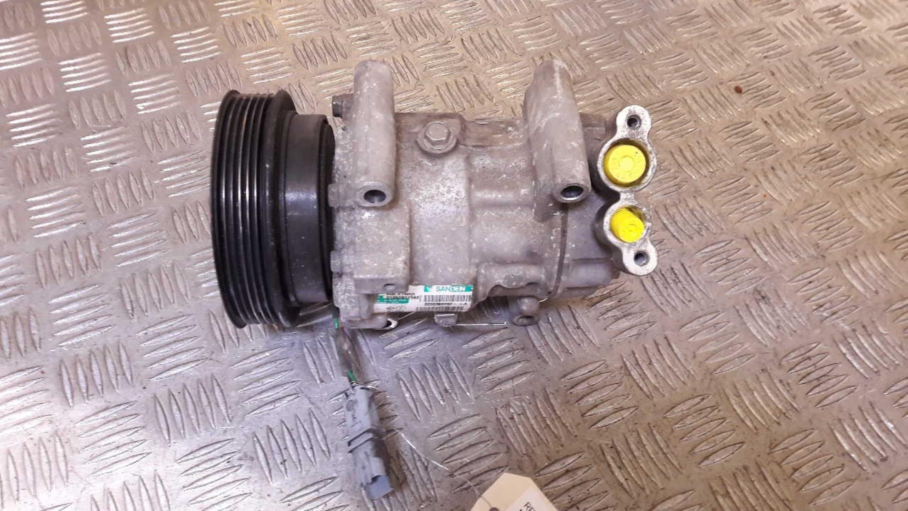 Compresseur clim RENAULT MODUS PHASE 1 Essence - 1