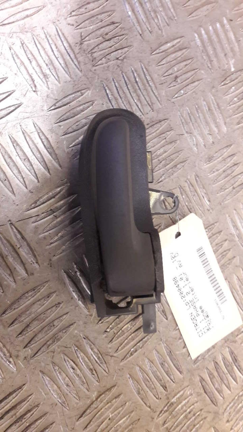 Poignee interieur avant droit CITROEN C1 1 PHASE 2 Essence - 1