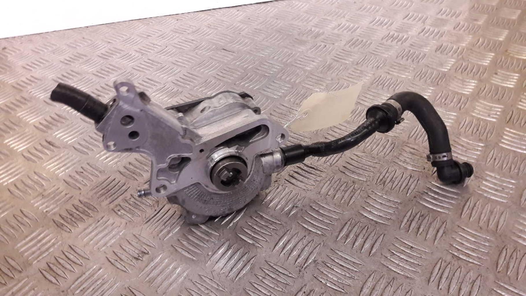 Pompe à vide AUDI A4 1 AVANT PHASE 2 BREAK Diesel - 1