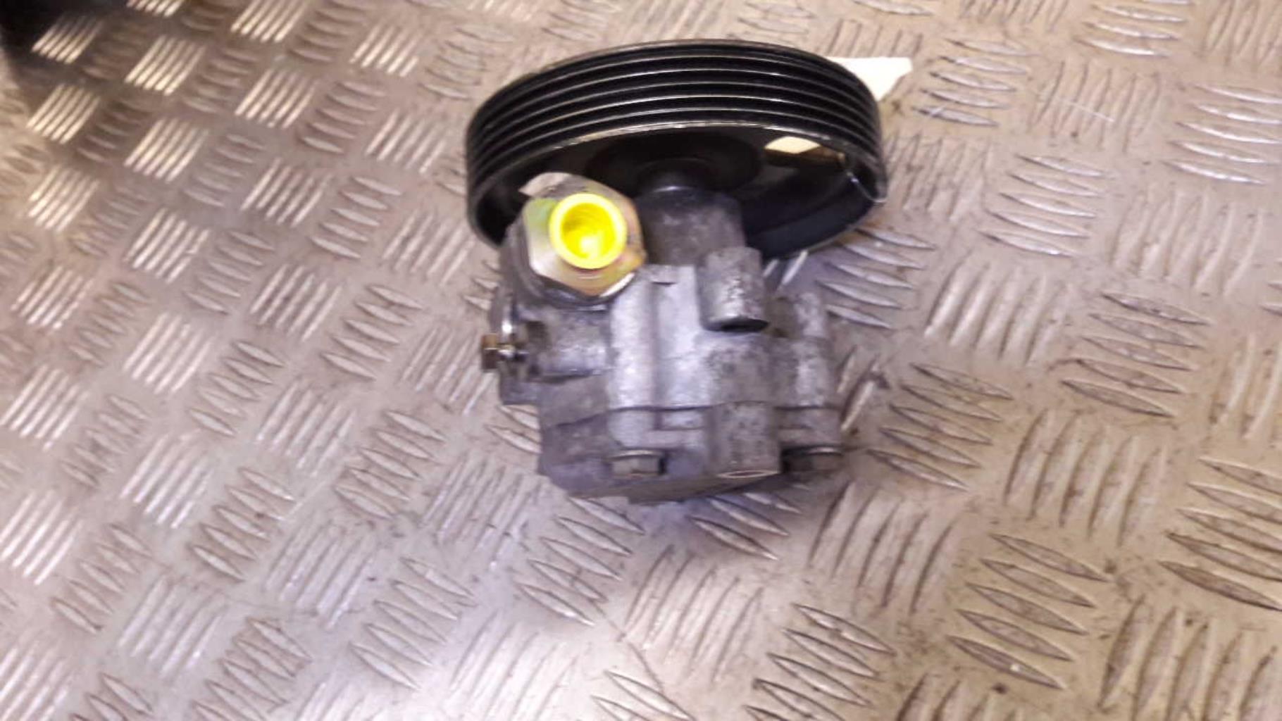 Pompe de direction FORD FIESTA 5 PHASE 1 Diesel - 1