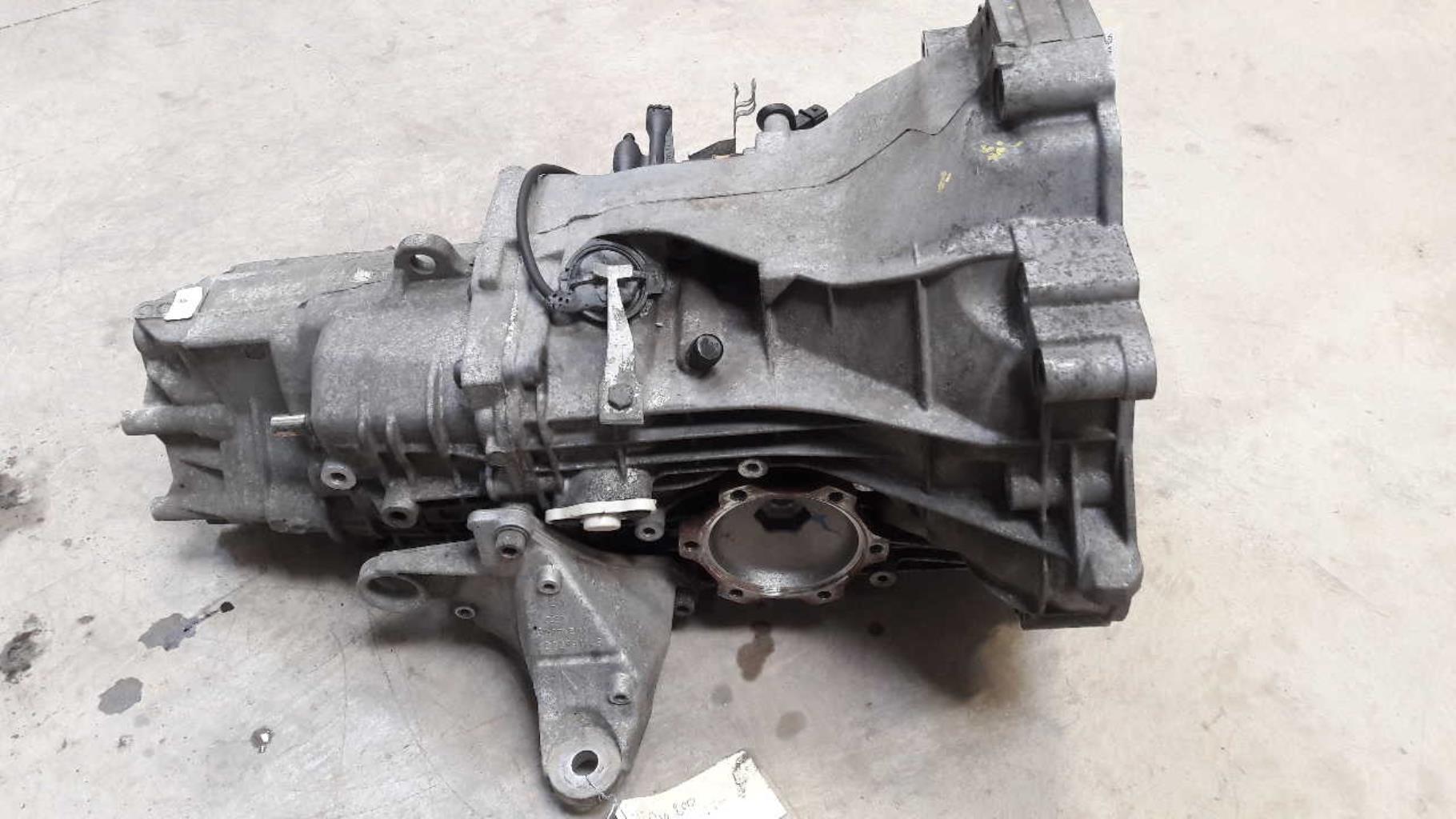 Boite de vitesses VOLKSWAGEN PASSAT 4 PHASE 2 Diesel - 1