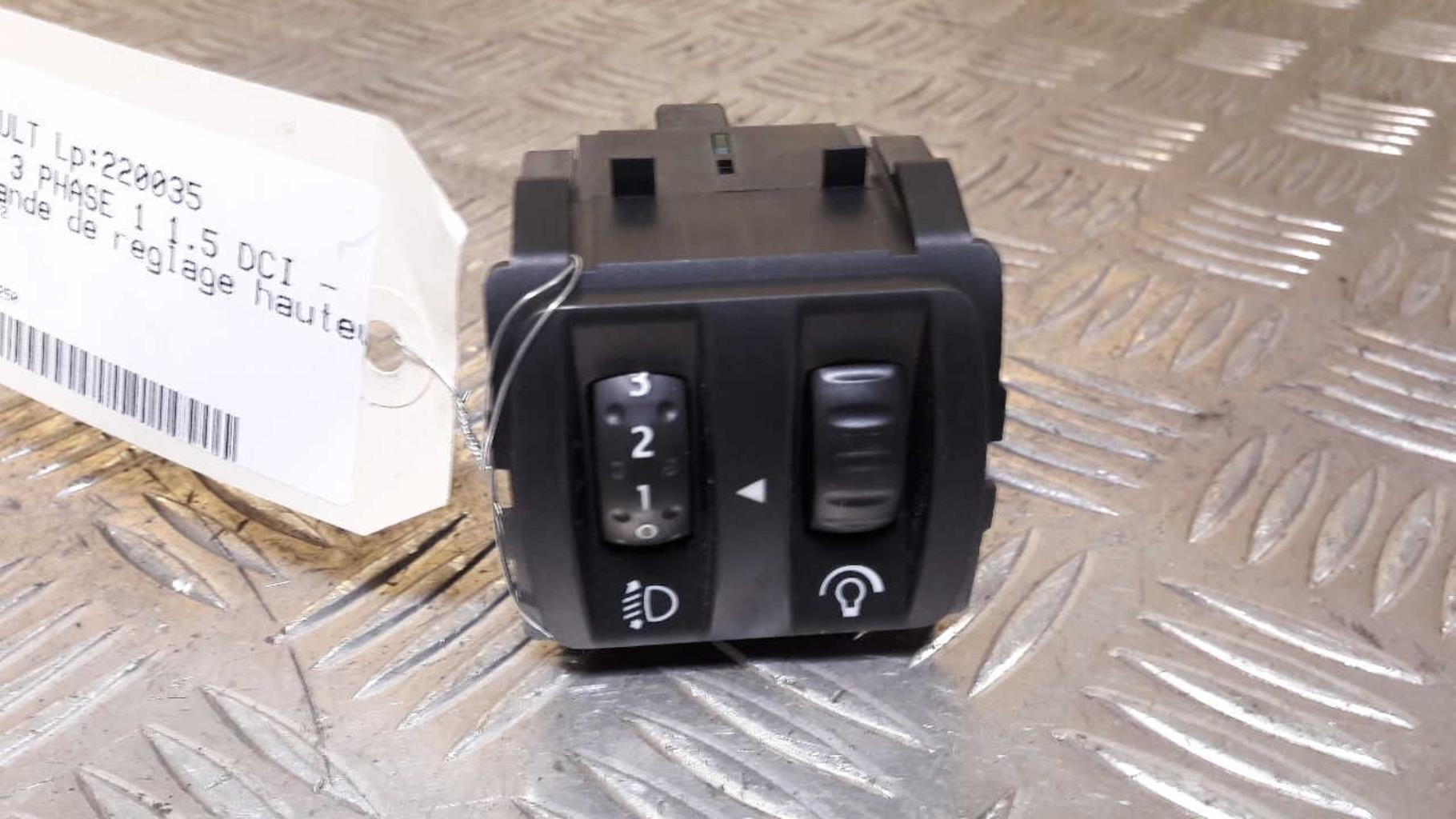 Commande de reglage hauteur de phare RENAULT CLIO 3 PHASE 1 Diesel - 1