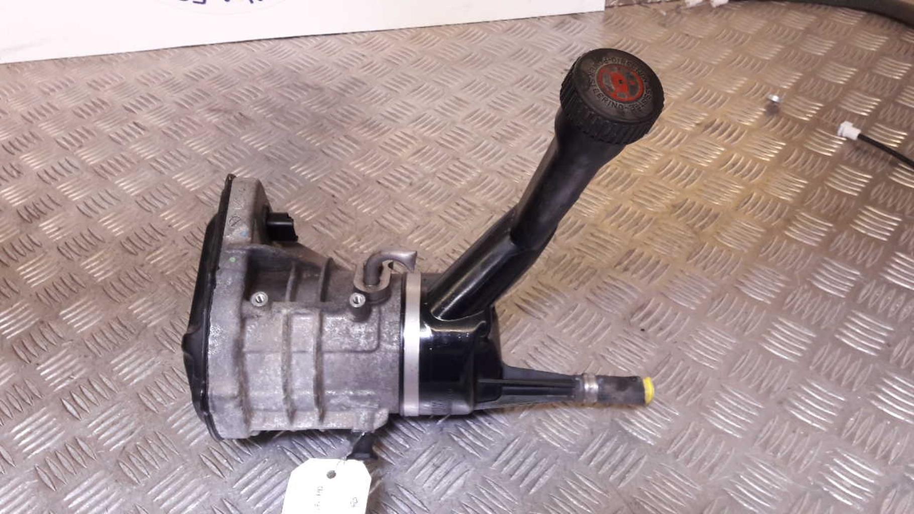 Pompe de direction CITROEN BERLINGO 2 PHASE 1 Diesel - 1