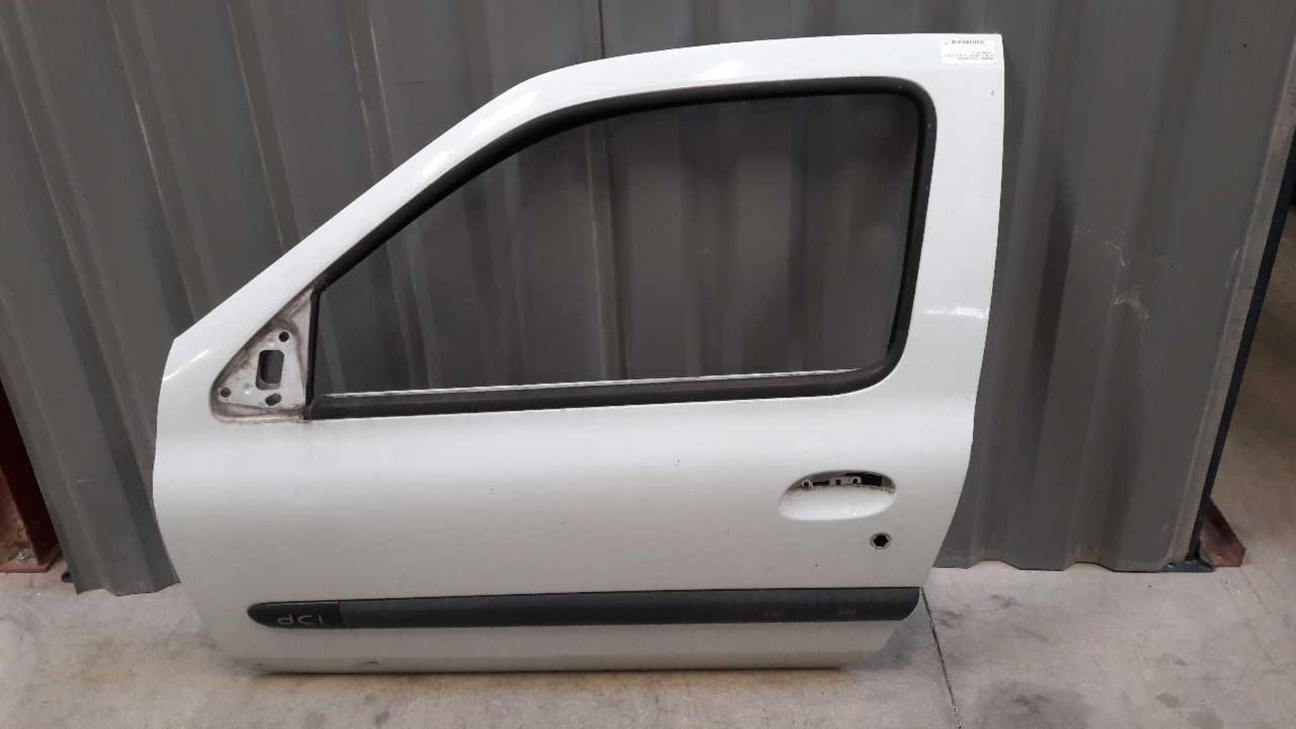 Porte avant gauche RENAULT CLIO 2 PHASE 2 Diesel - 1