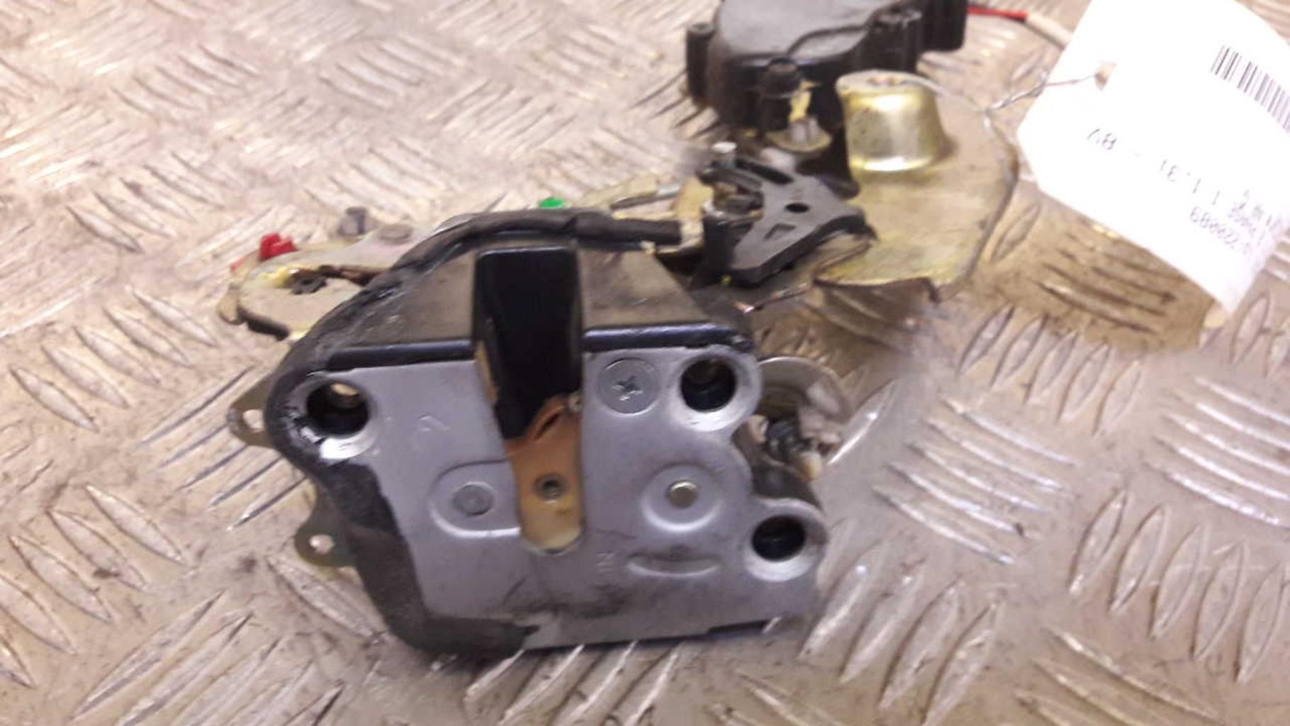 Serrure arriere gauche SUZUKI SWIFT 2 PHASE 1 Essence - 1