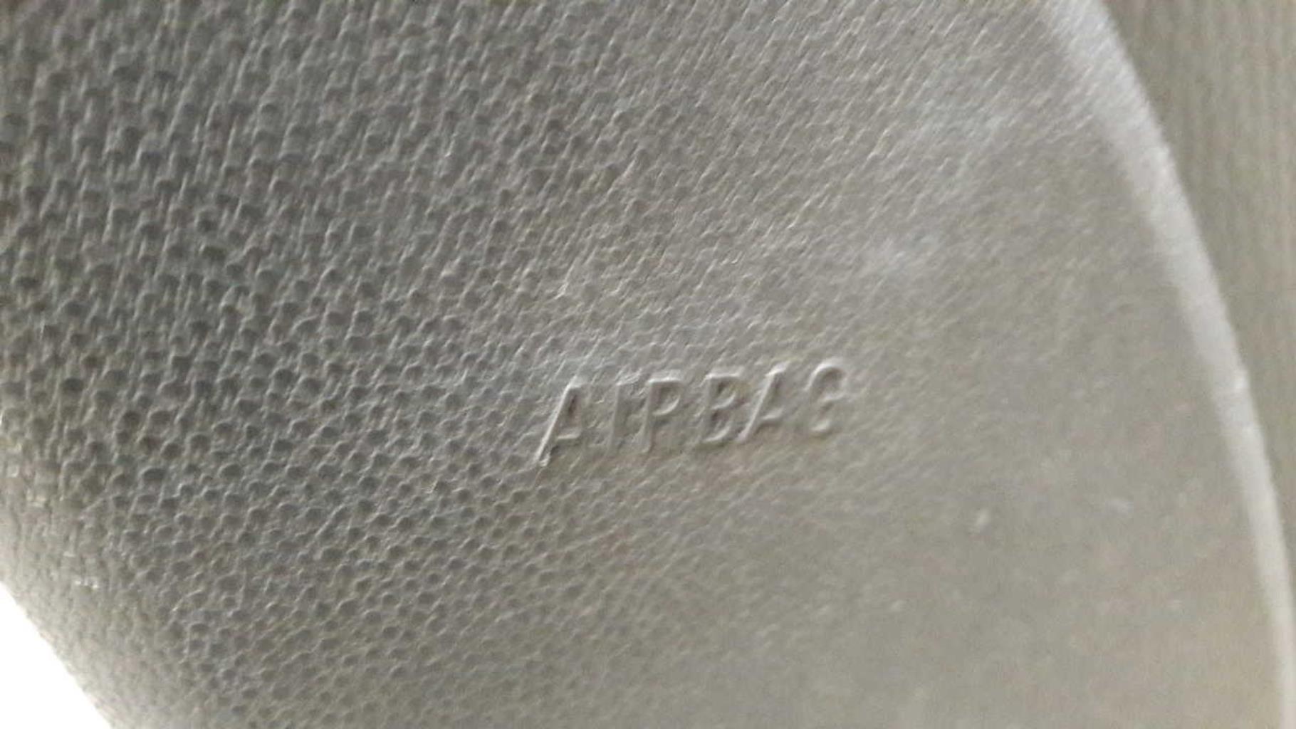 Siege avant droit OPEL ZAFIRA B PHASE 1 Diesel - 1
