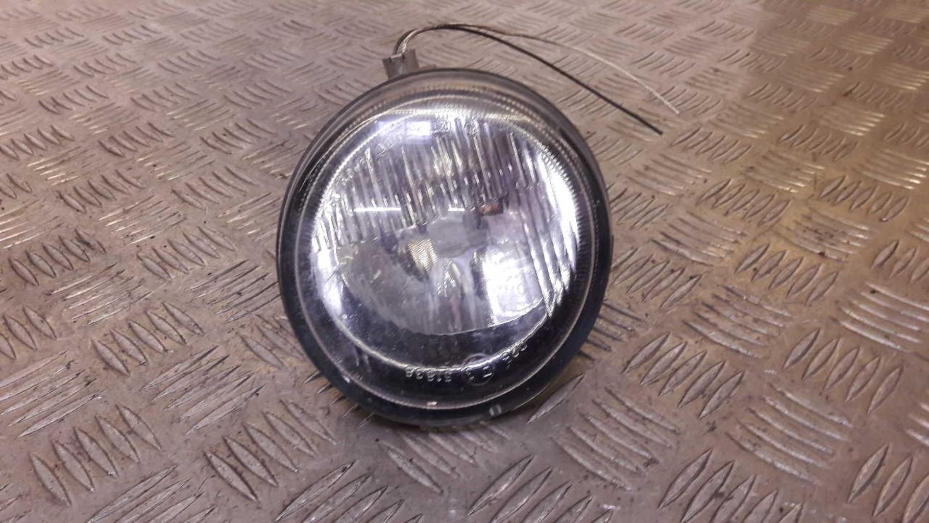 Anti brouillard droit (feux) RENAULT CLIO 2 PHASE 1 Essence - 1
