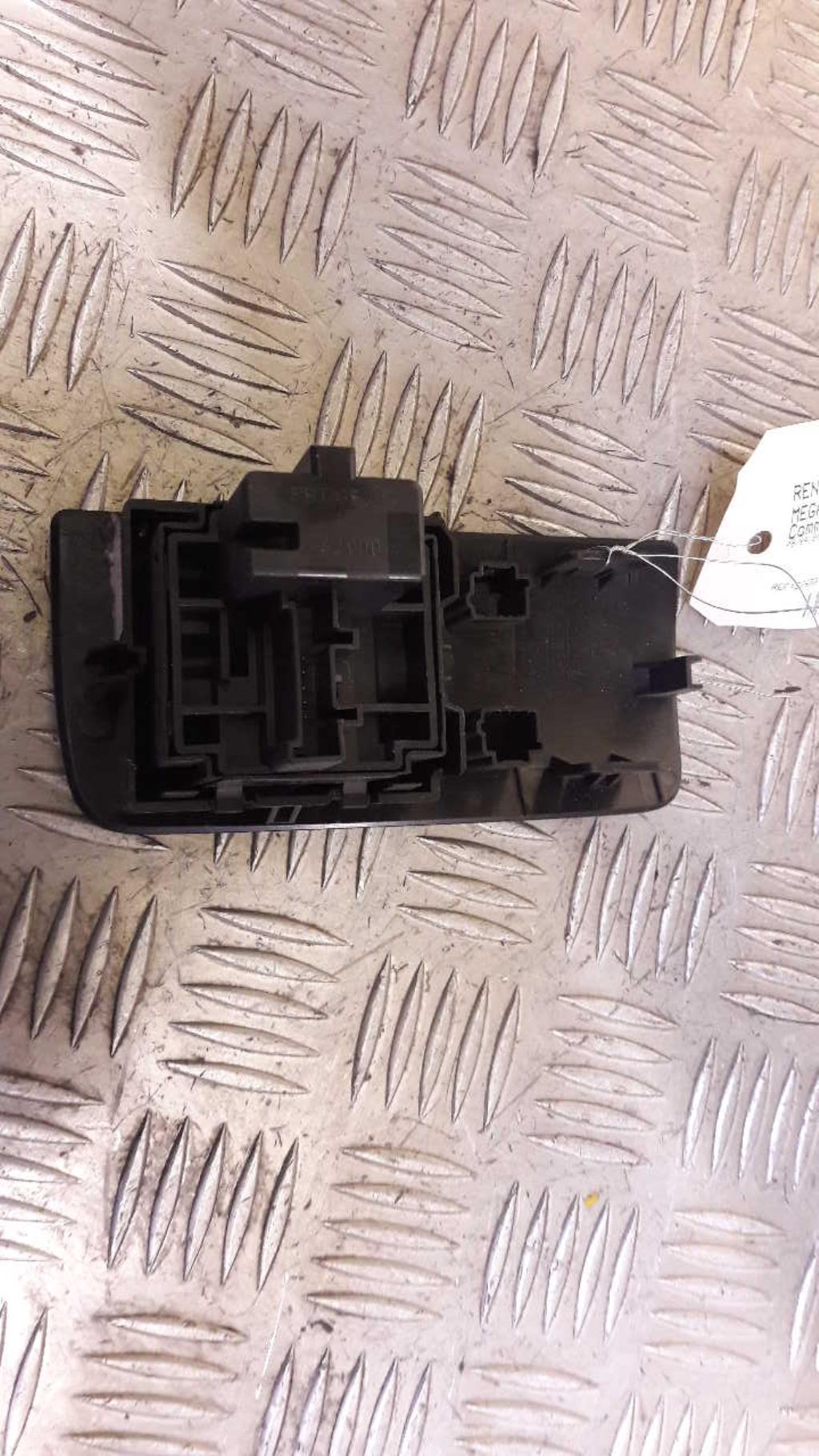 Commande de reglage hauteur de phare RENAULT MEGANE 3 PHASE 1 Diesel - 1
