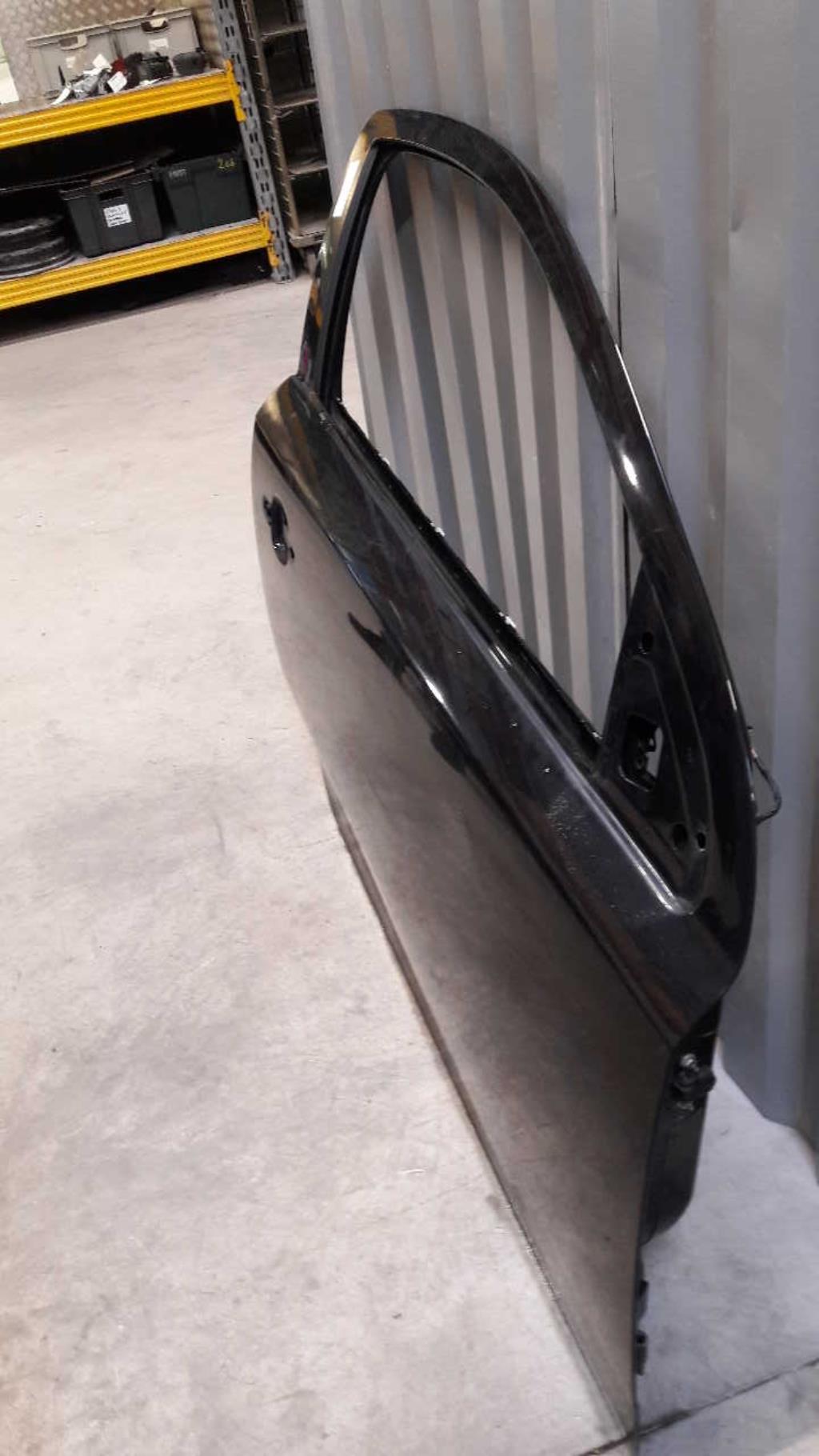 Porte avant droit OPEL ASTRA H GTC PHASE 2 Essence - 1