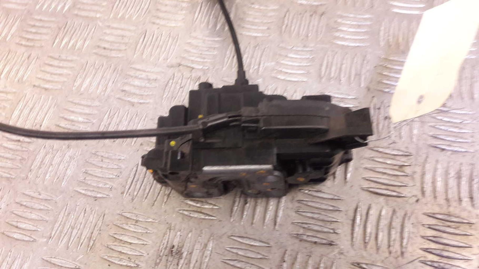 Serrure avant droit RENAULT MEGANE 3 PHASE 1 Diesel - 1