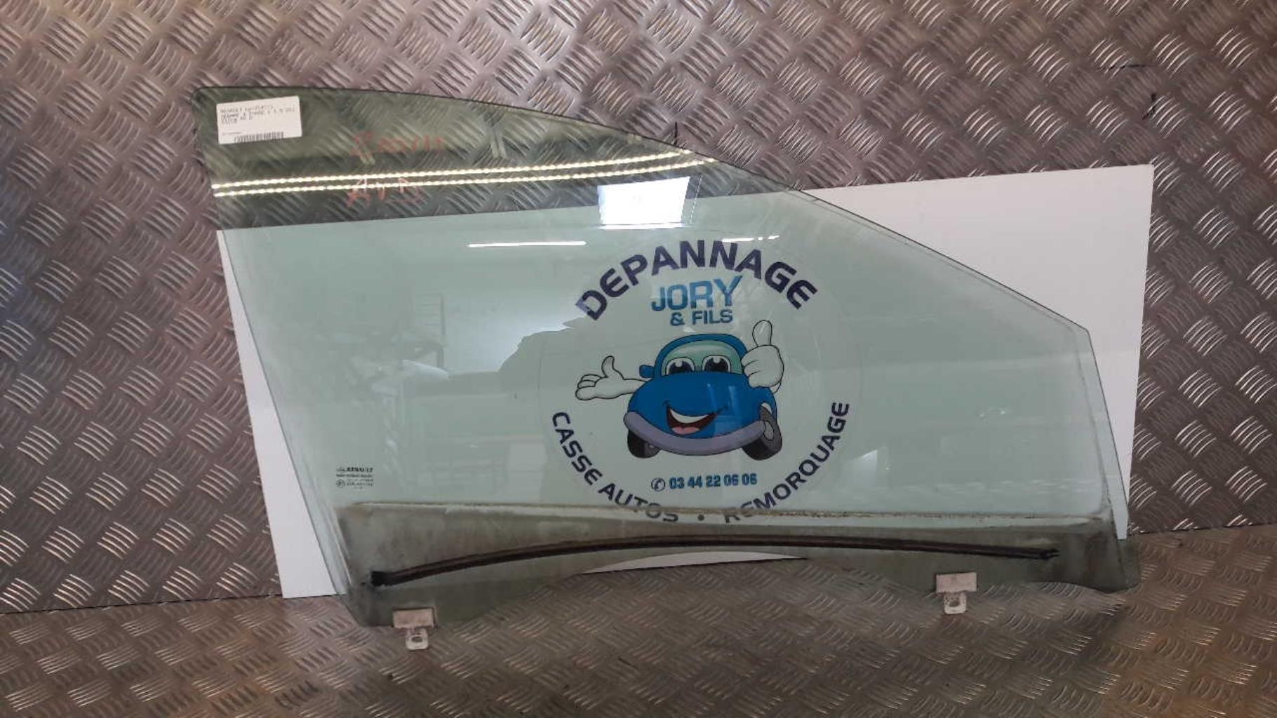 Vitre avant droit RENAULT MEGANE 3 PHASE 1 Diesel - 1