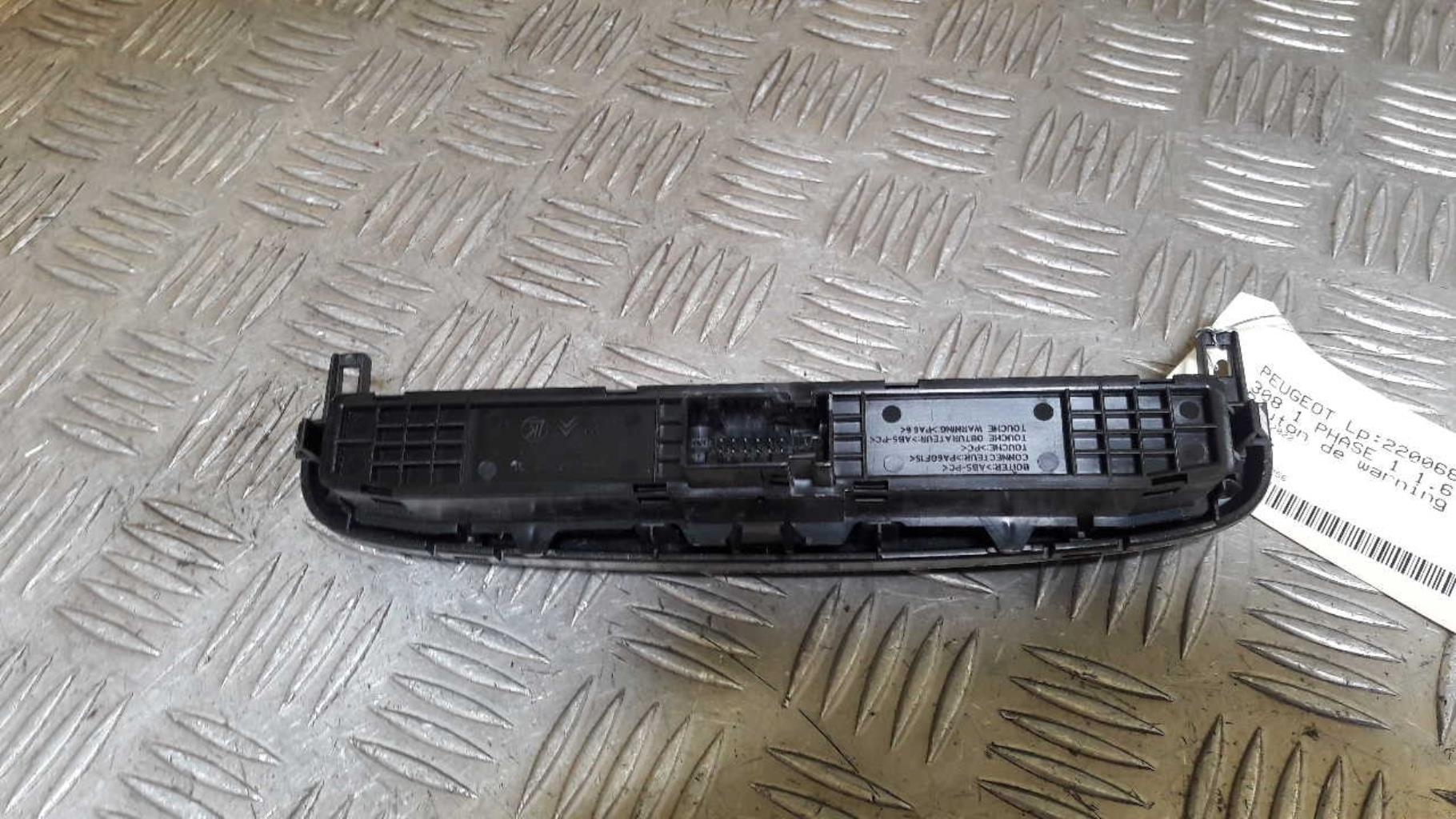 Bouton de warning PEUGEOT 308 1 PHASE 1 Diesel - 1