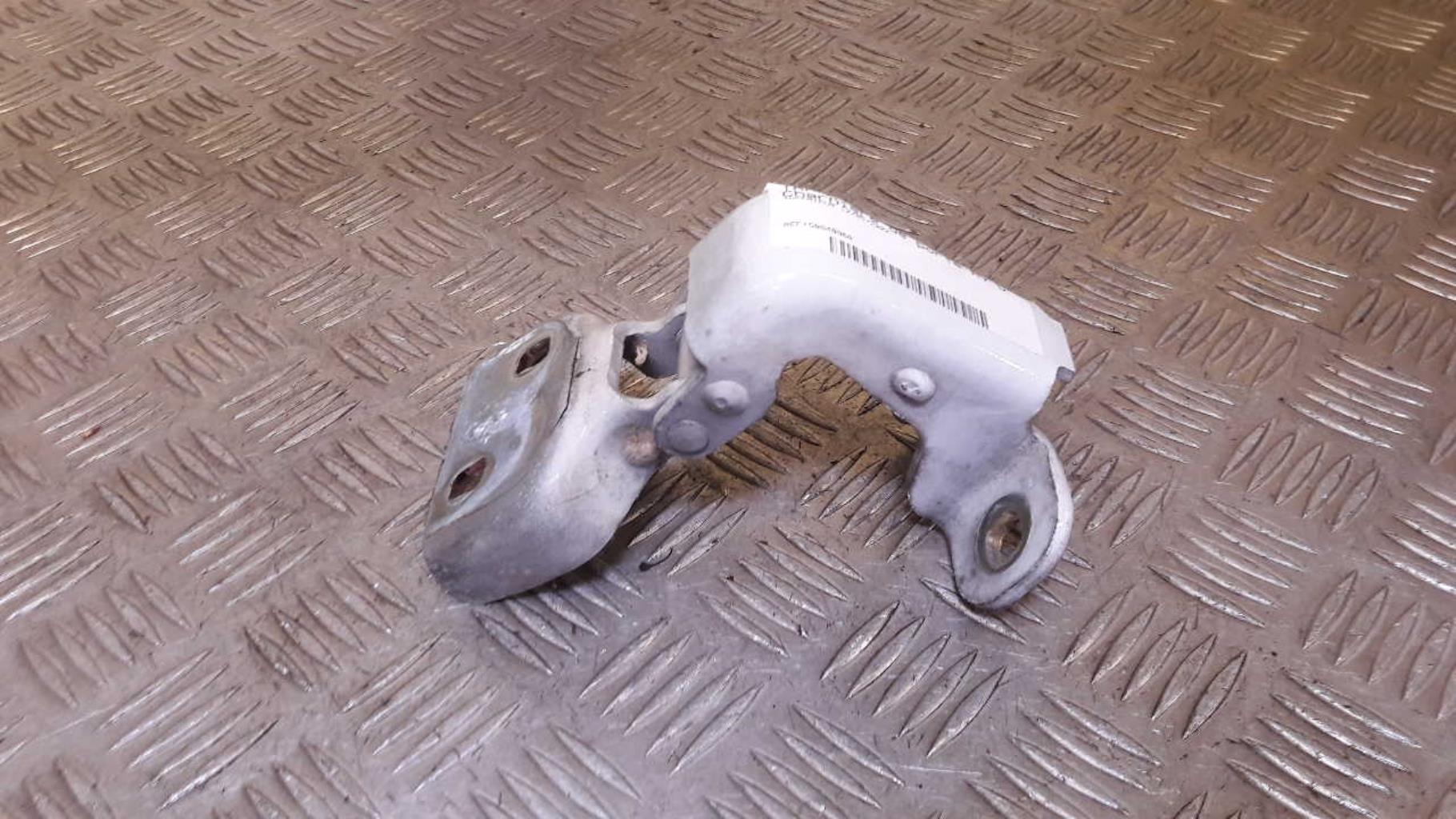 Charniere de porte avant droit RENAULT TRAFIC 2 PHASE 1 Diesel - 1