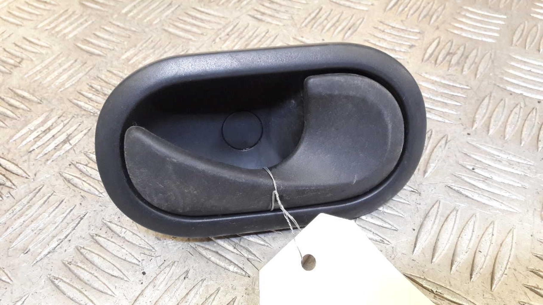 Poignee interieur avant droit RENAULT KANGOO 2 PHASE 1 Diesel - 1