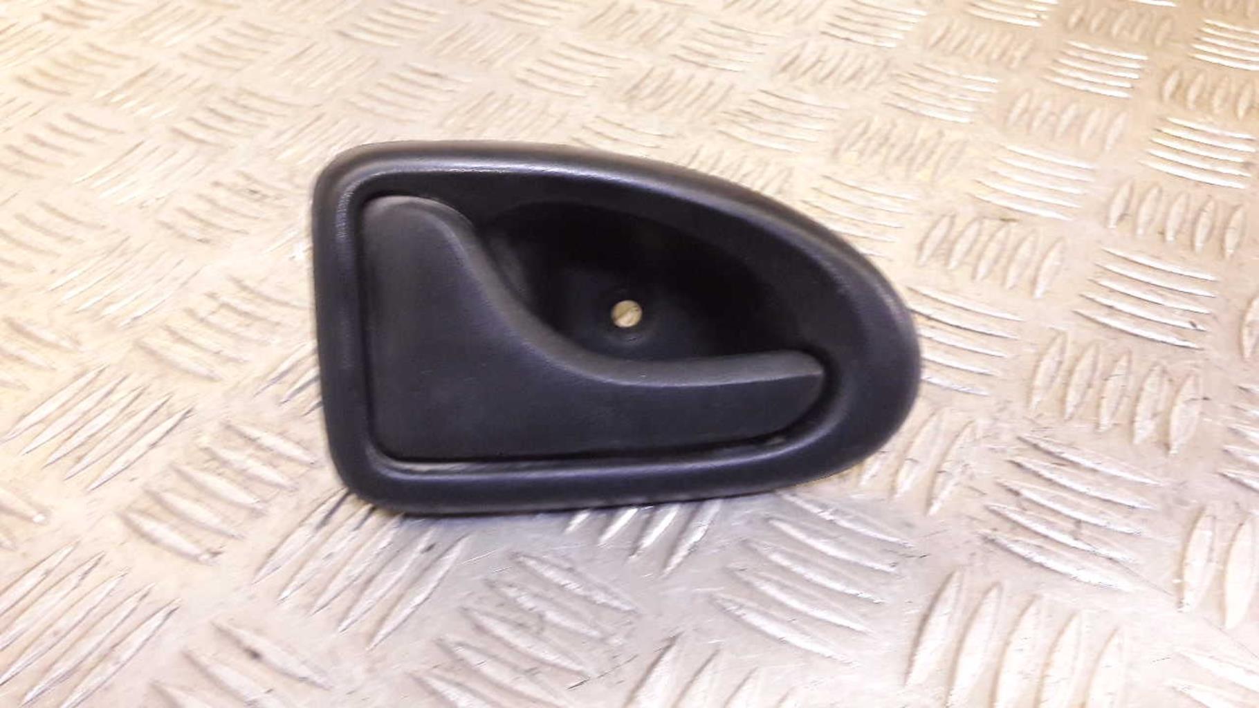 Poignee interieur avant gauche RENAULT MASTER 2 PHASE 2 Diesel - 1
