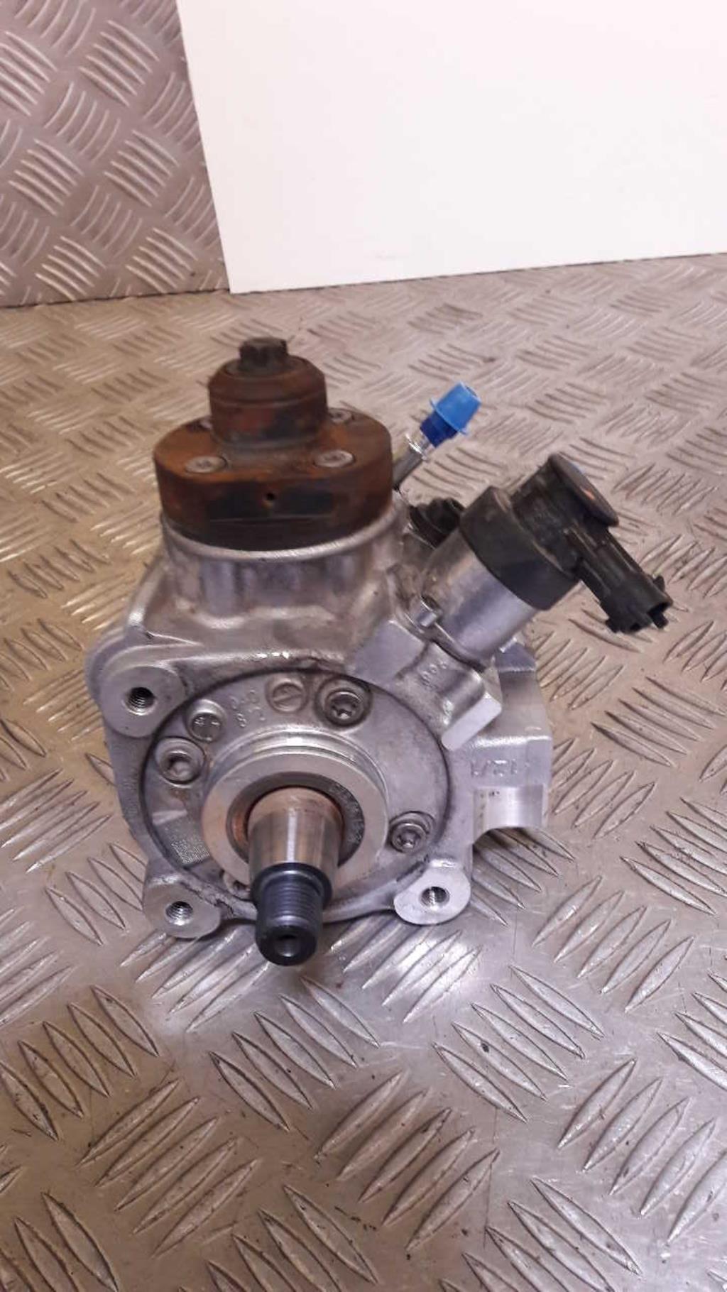 Pompe à injection PEUGEOT 208 1 PHASE 1 Diesel - 1