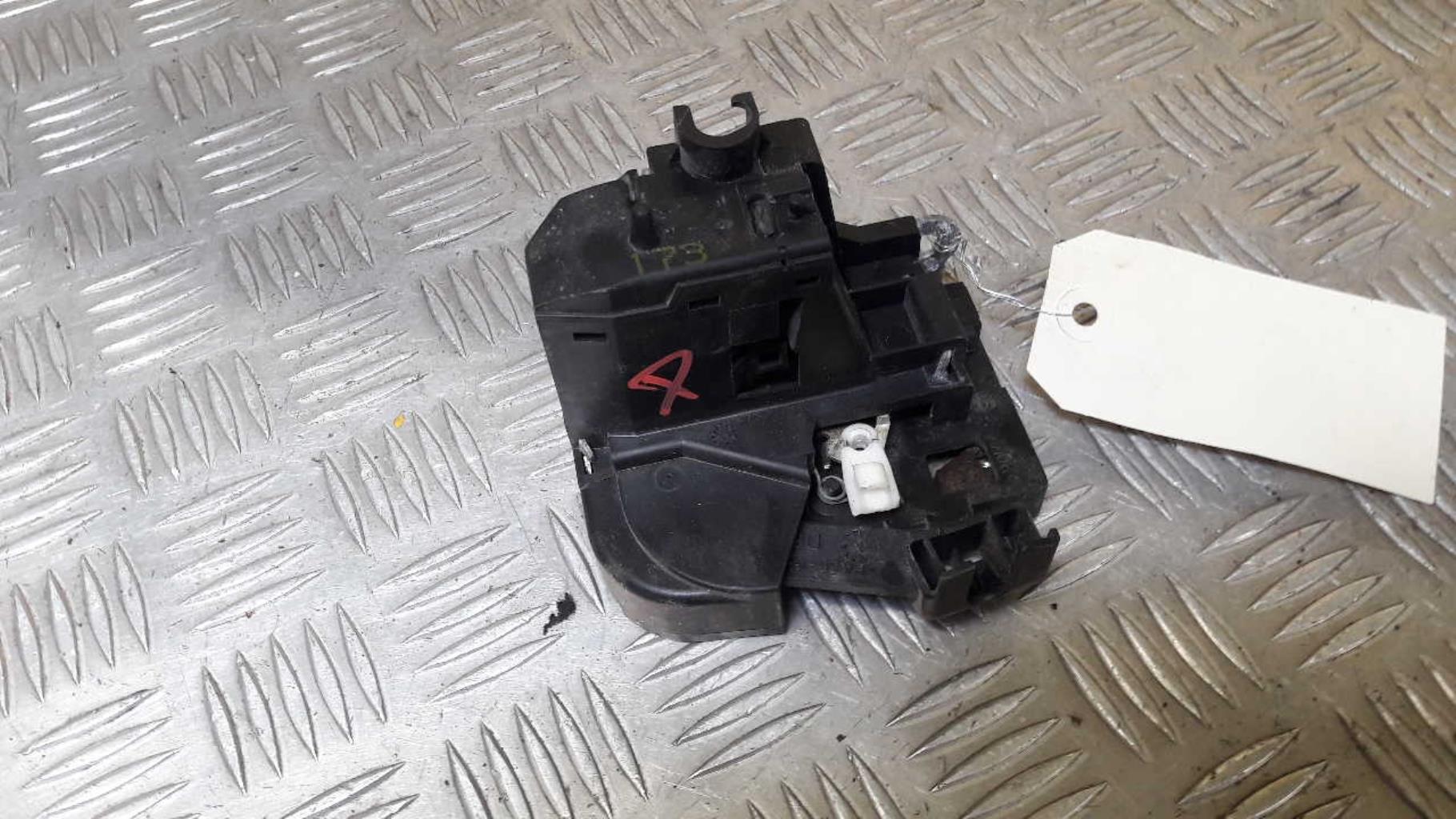 Serrure avant droit RENAULT MEGANE 1 PHASE 2 Essence - 1