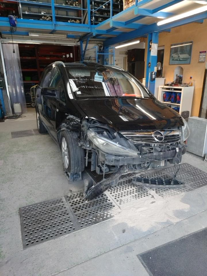 Custode avant droit OPEL ZAFIRA B PHASE 2 Diesel - 1