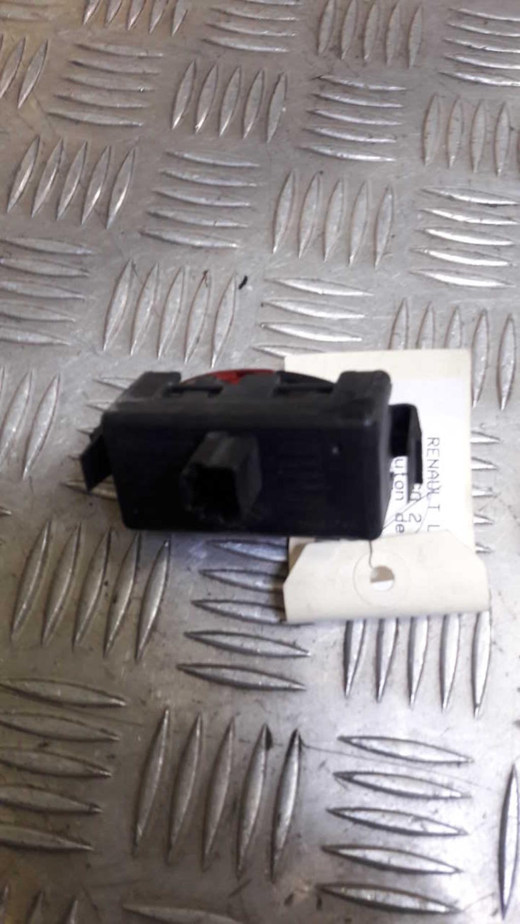 Bouton de warning RENAULT TWINGO 2 PHASE 1 Essence - 1