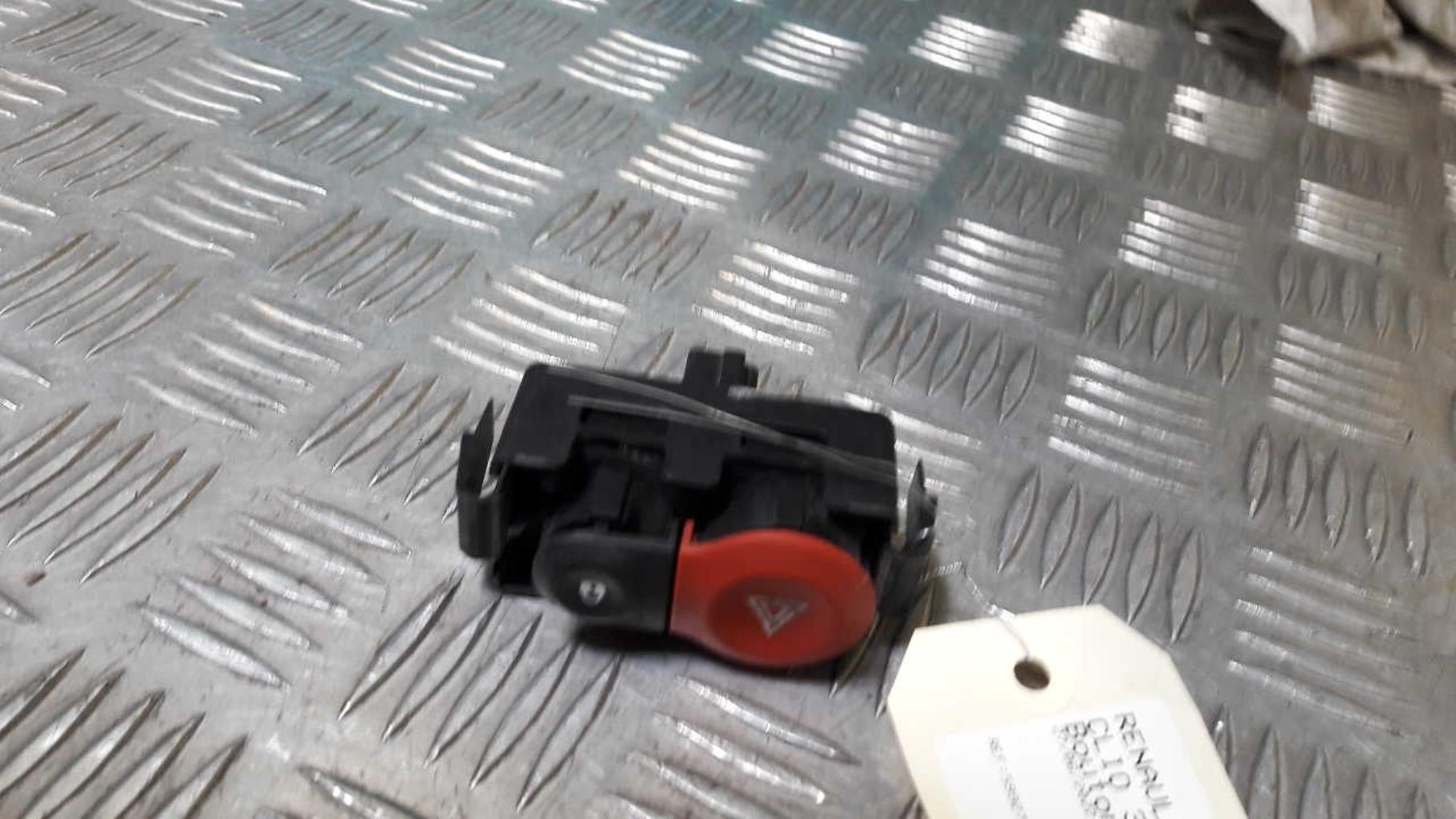 Bouton de warning RENAULT CLIO 3 PHASE 1 Diesel - 1