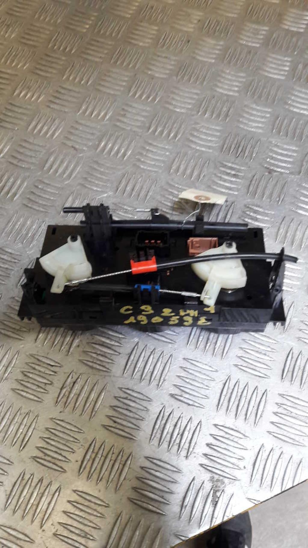 Commande chauffage CITROEN C3 2 PHASE 1 Essence - 1