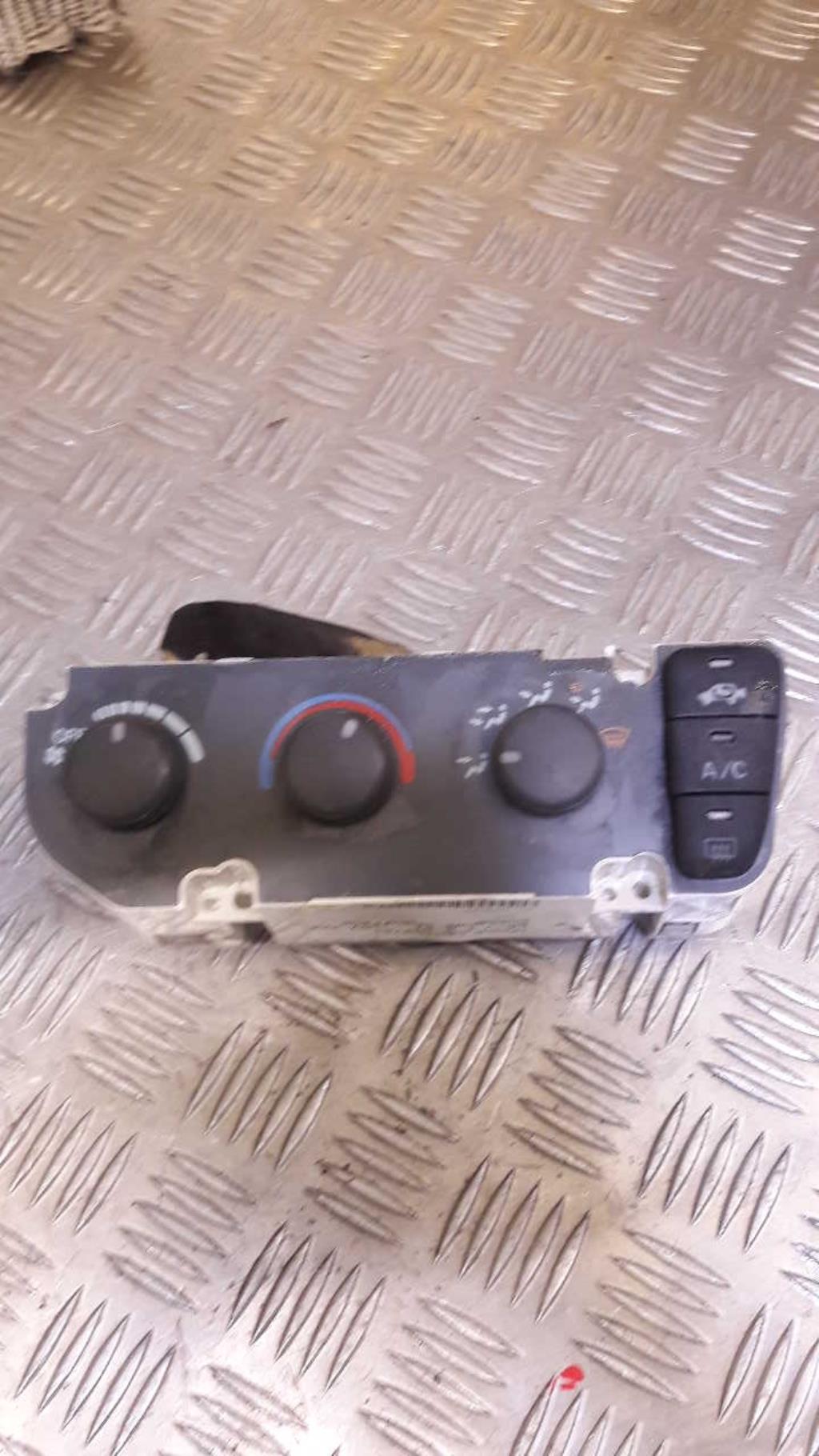 Commande chauffage HONDA CR-V 1 Essence - 1