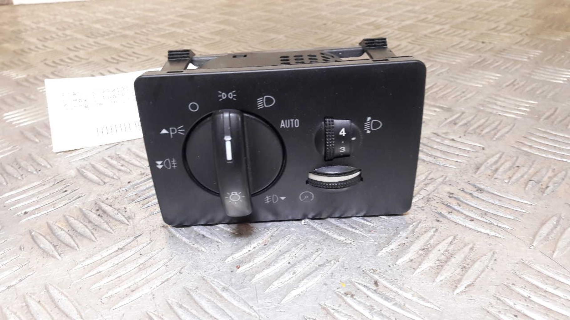 Commande de phare FORD C-MAX 1 PHASE 1 Diesel - 1