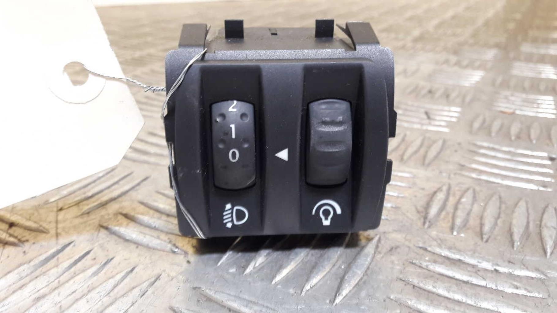 Commande de reglage hauteur de phare RENAULT MEGANE 2 PHASE 2 Diesel - 1