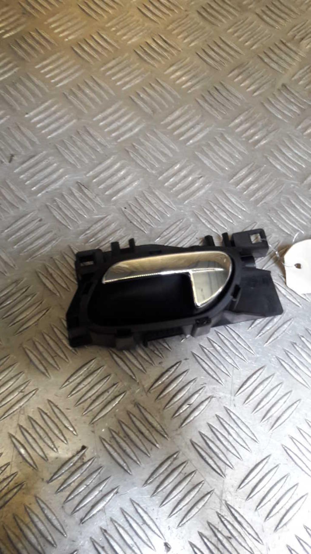 Poignee interieur arriere gauche CITROEN C3 2 PHASE 1 Diesel - 1