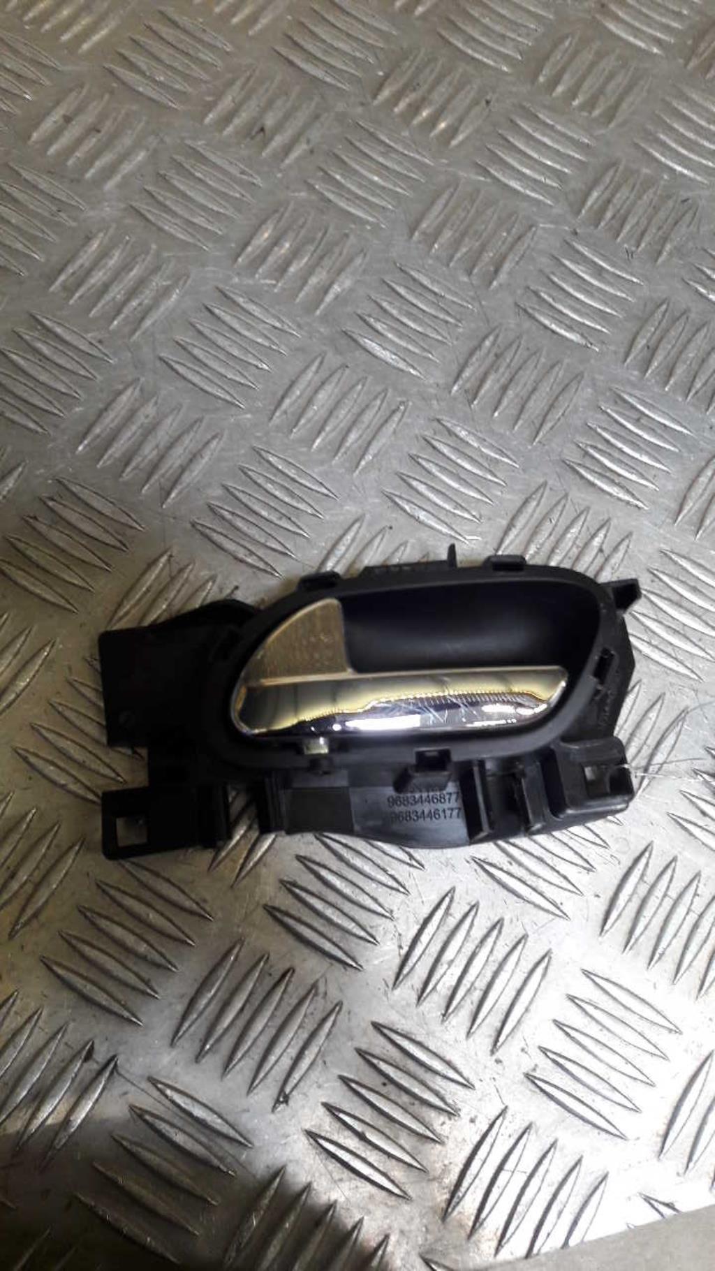 Poignee interieur avant gauche CITROEN C3 2 PHASE 1 Diesel - 1