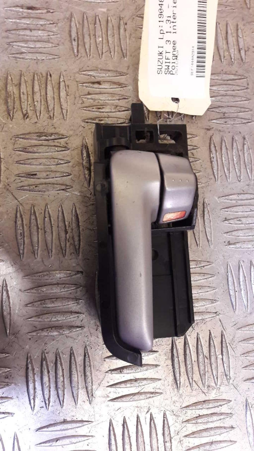 Poignee interieur avant gauche SUZUKI SWIFT 3 Essence - 1