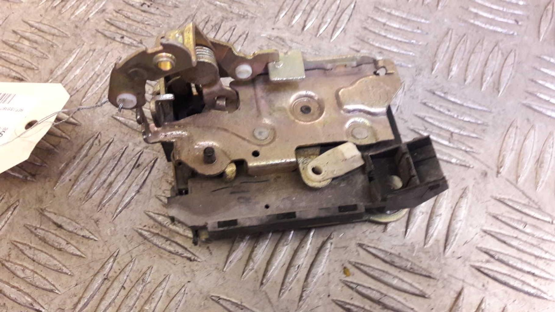 Serrure arriere droit RENAULT SUPER 5 Essence - 1