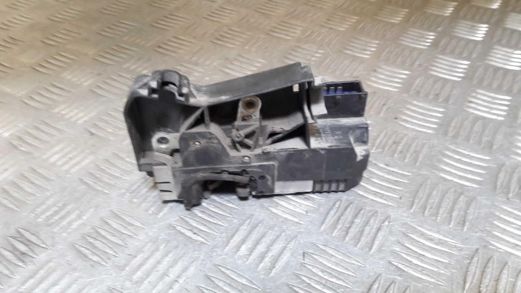 Serrure avant droit OPEL CORSA C PHASE 1 Essence - 1