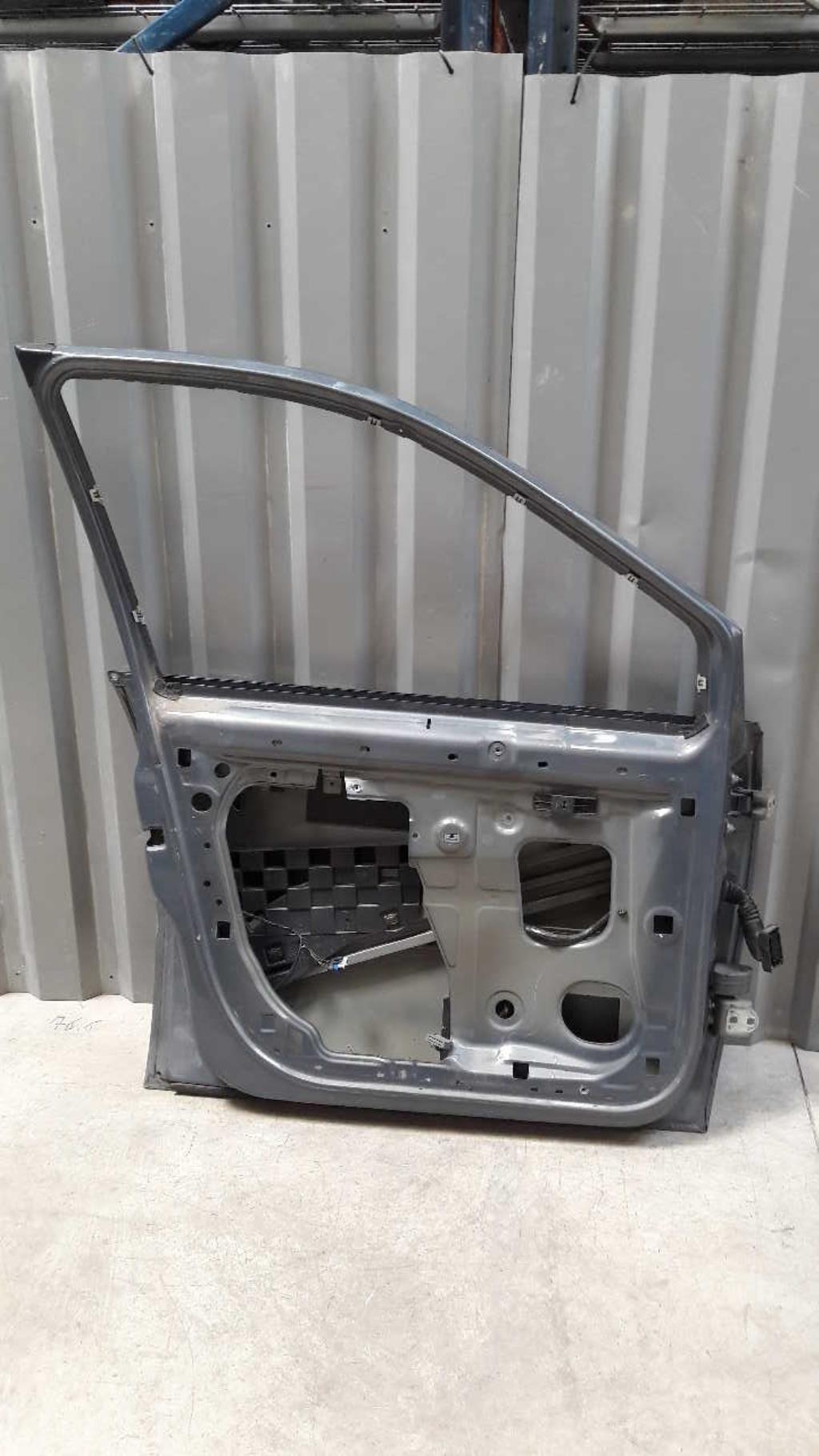 Porte avant gauche RENAULT SCENIC 2 PHASE 2 Diesel - 1