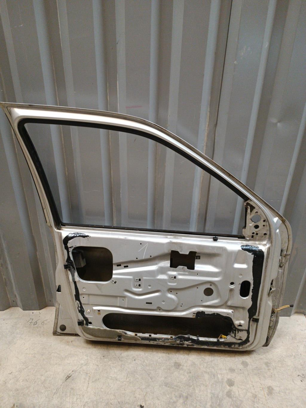Porte avant gauche FORD SIERRA PHASE 2 Essence - 1