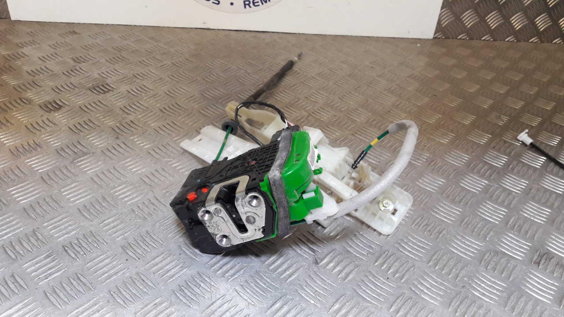 Serrure arriere droit HYUNDAI I 40 PHASE 1 BREAK Diesel - 1