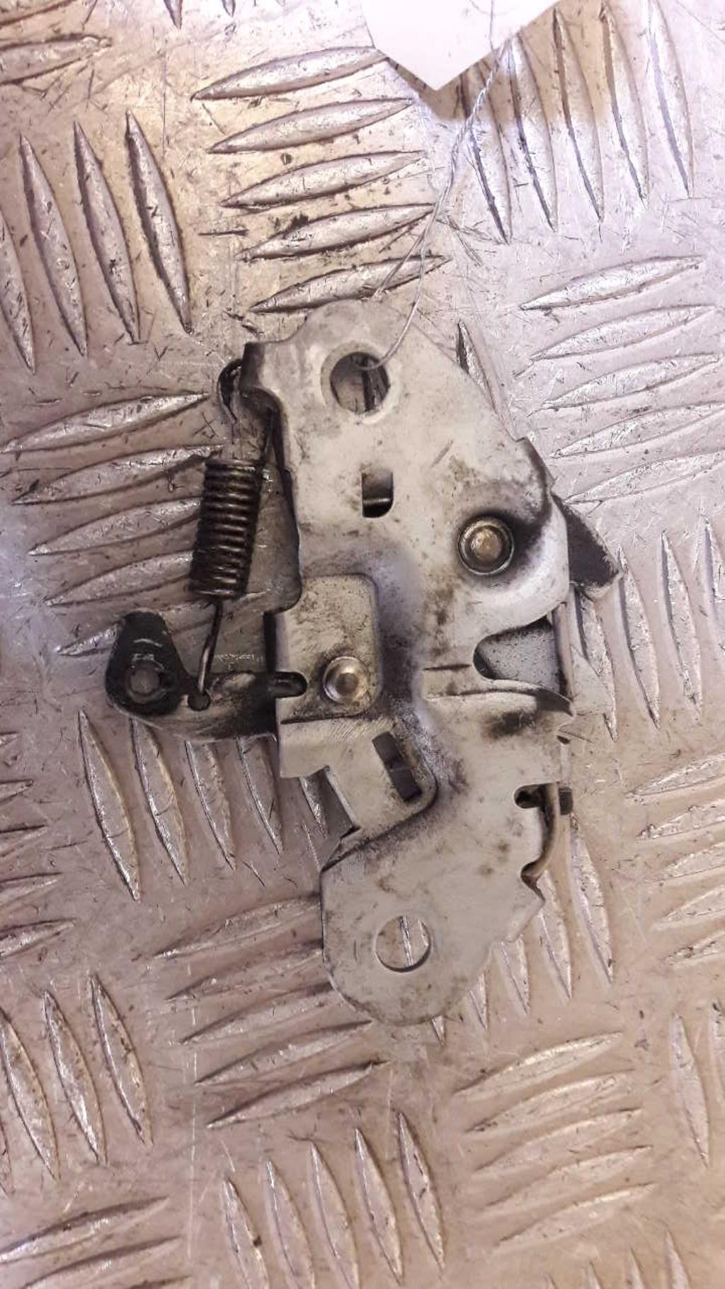 Serrure de capot PEUGEOT 106 PHASE 2 Essence - 1