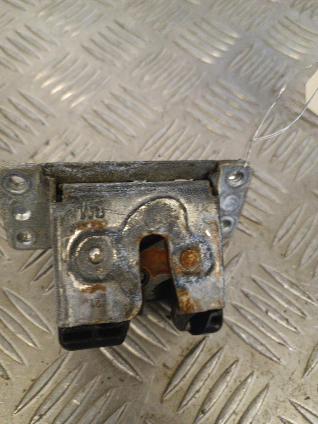 Serrure de coffre OPEL ZAFIRA A PHASE 1 Diesel - 1