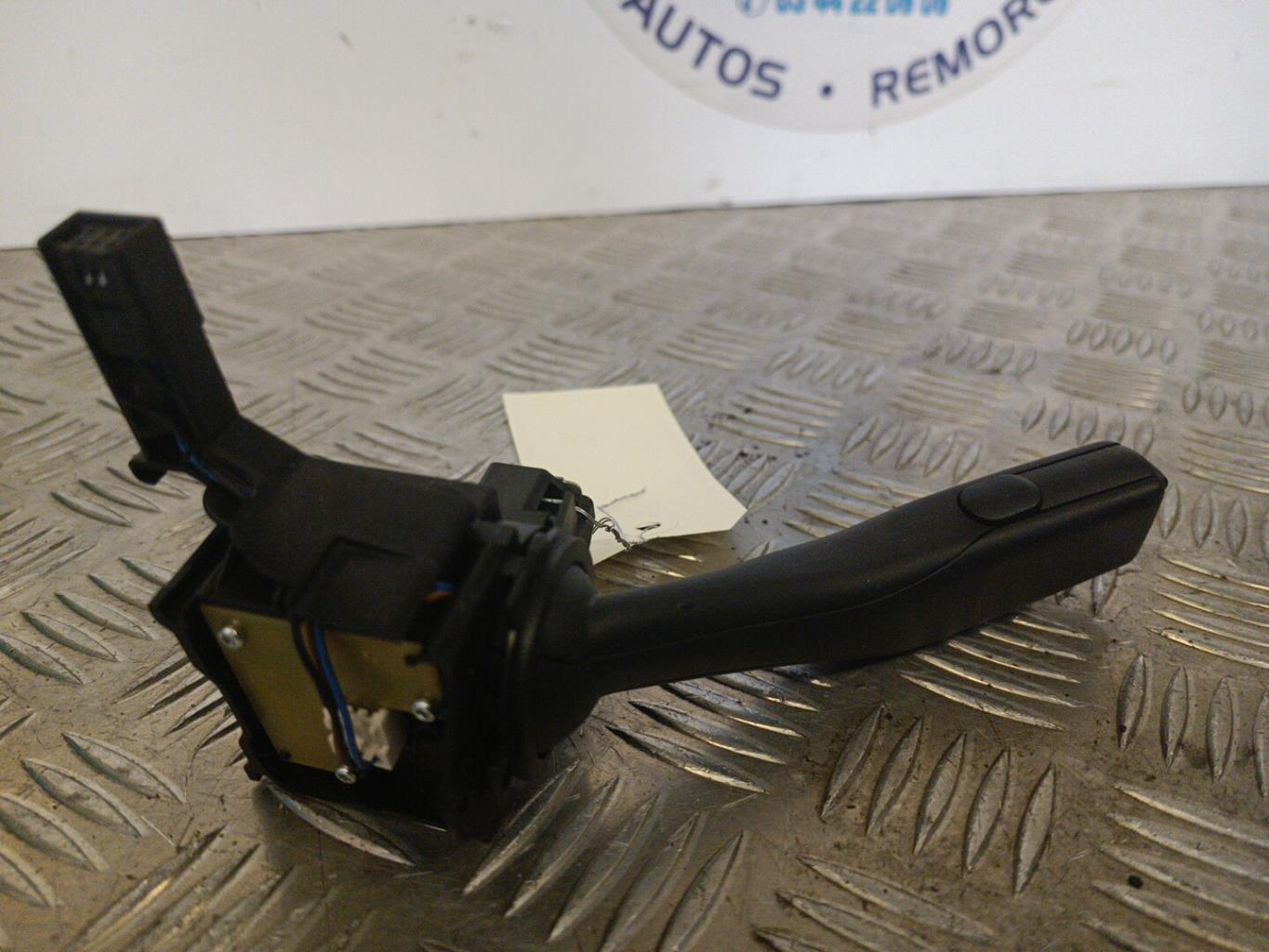 Commodo d'essuie glaces VOLKSWAGEN GOLF 6 BREAK Diesel - 1