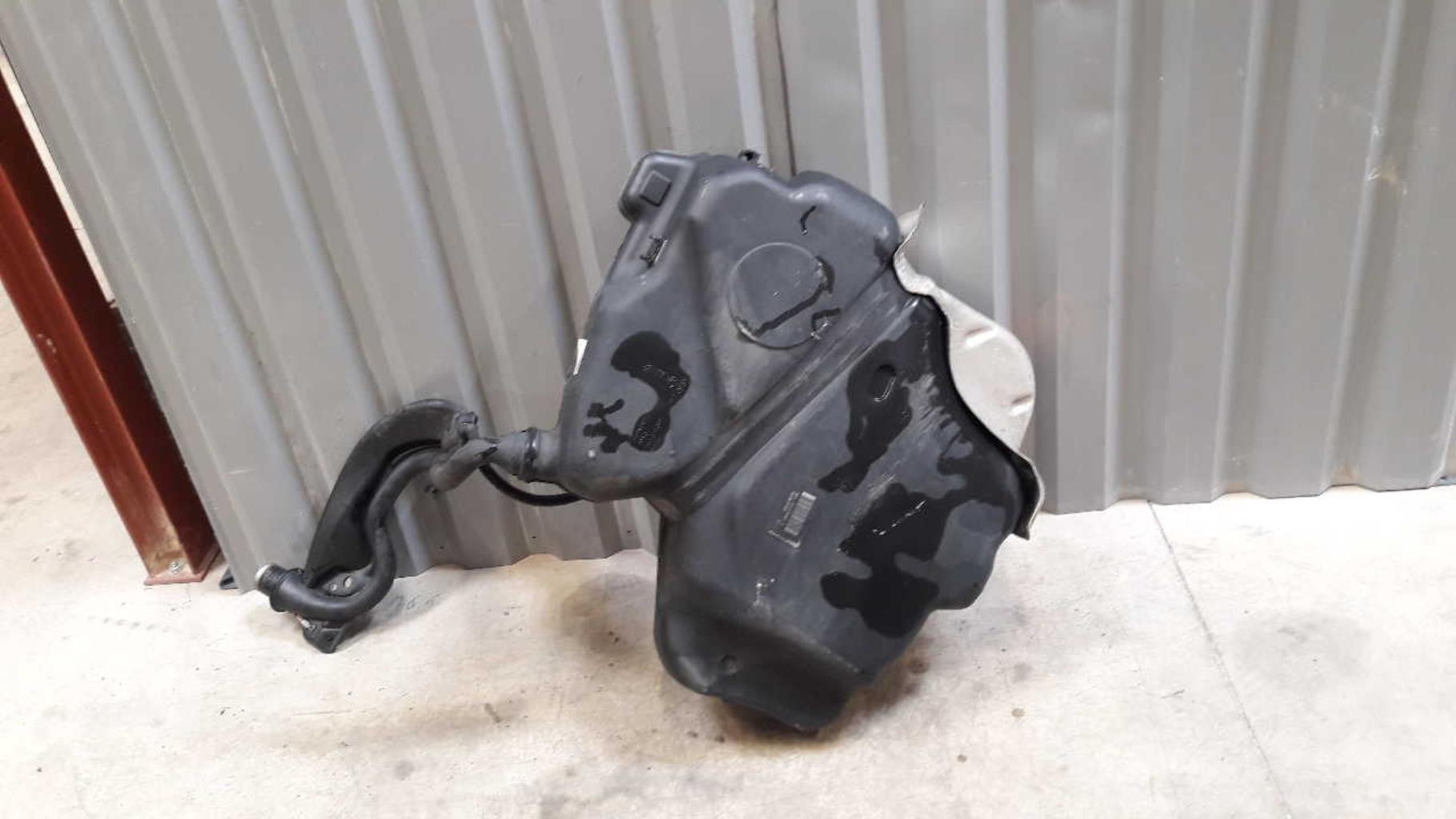 Reservoir VOLKSWAGEN GOLF 6 BREAK Diesel - 1